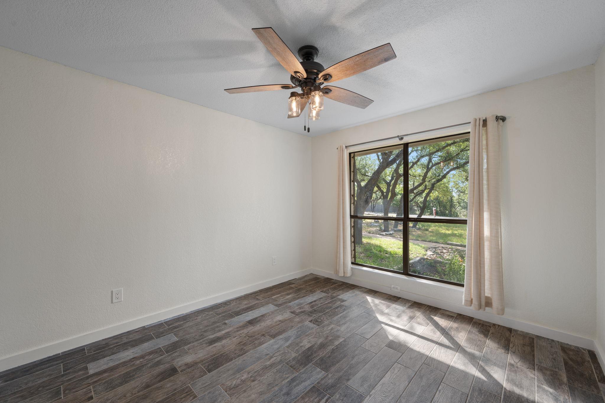 216 Country Rd, Georgetown, TX 78628