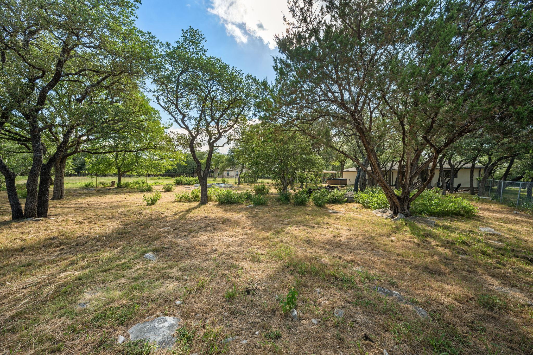 216 Country Rd, Georgetown, TX 78628