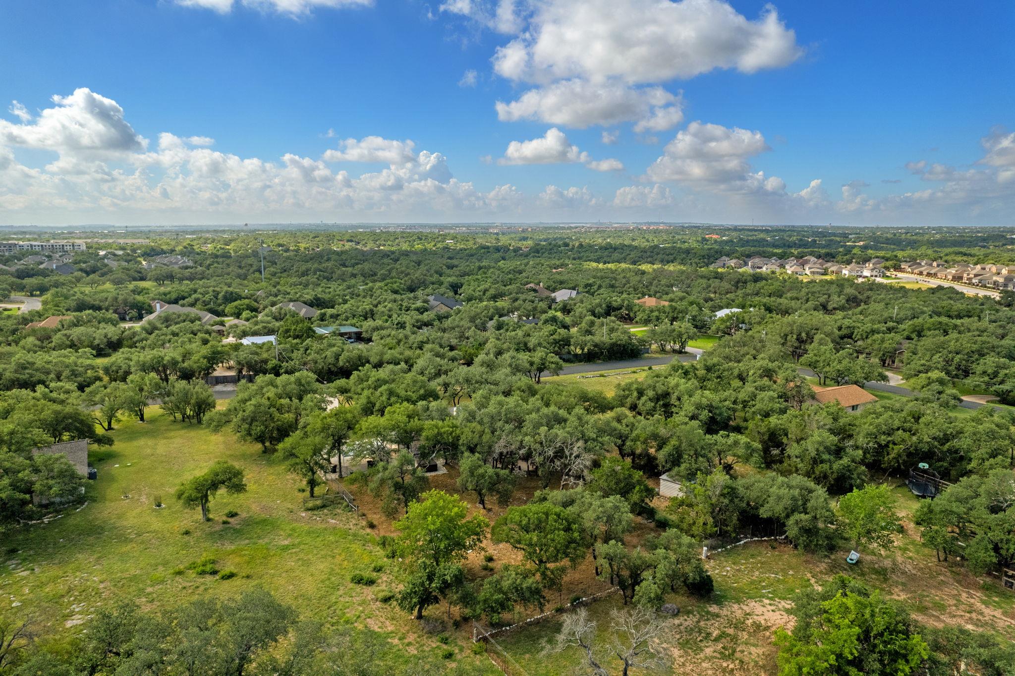 216 Country Rd, Georgetown, TX 78628