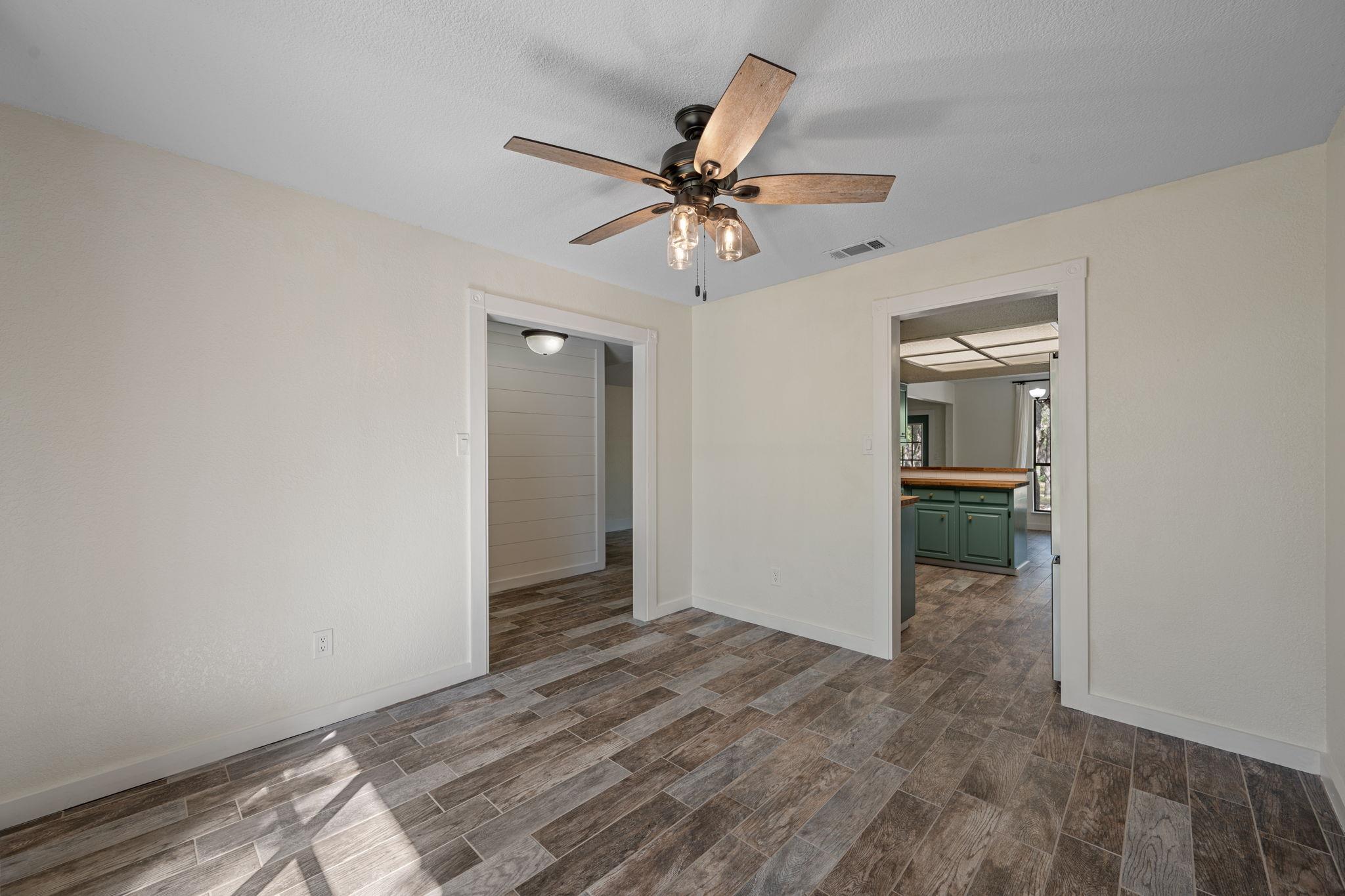 216 Country Rd, Georgetown, TX 78628