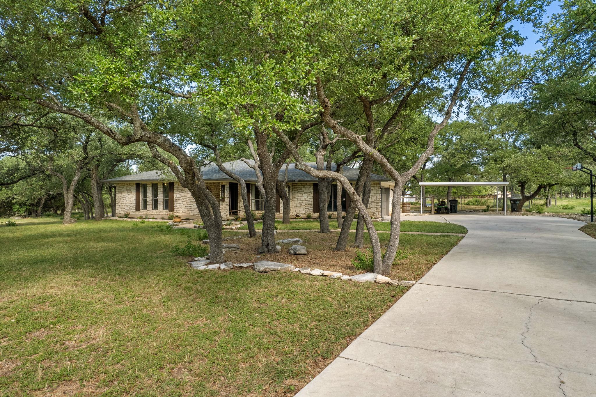 216 Country Rd, Georgetown, TX 78628