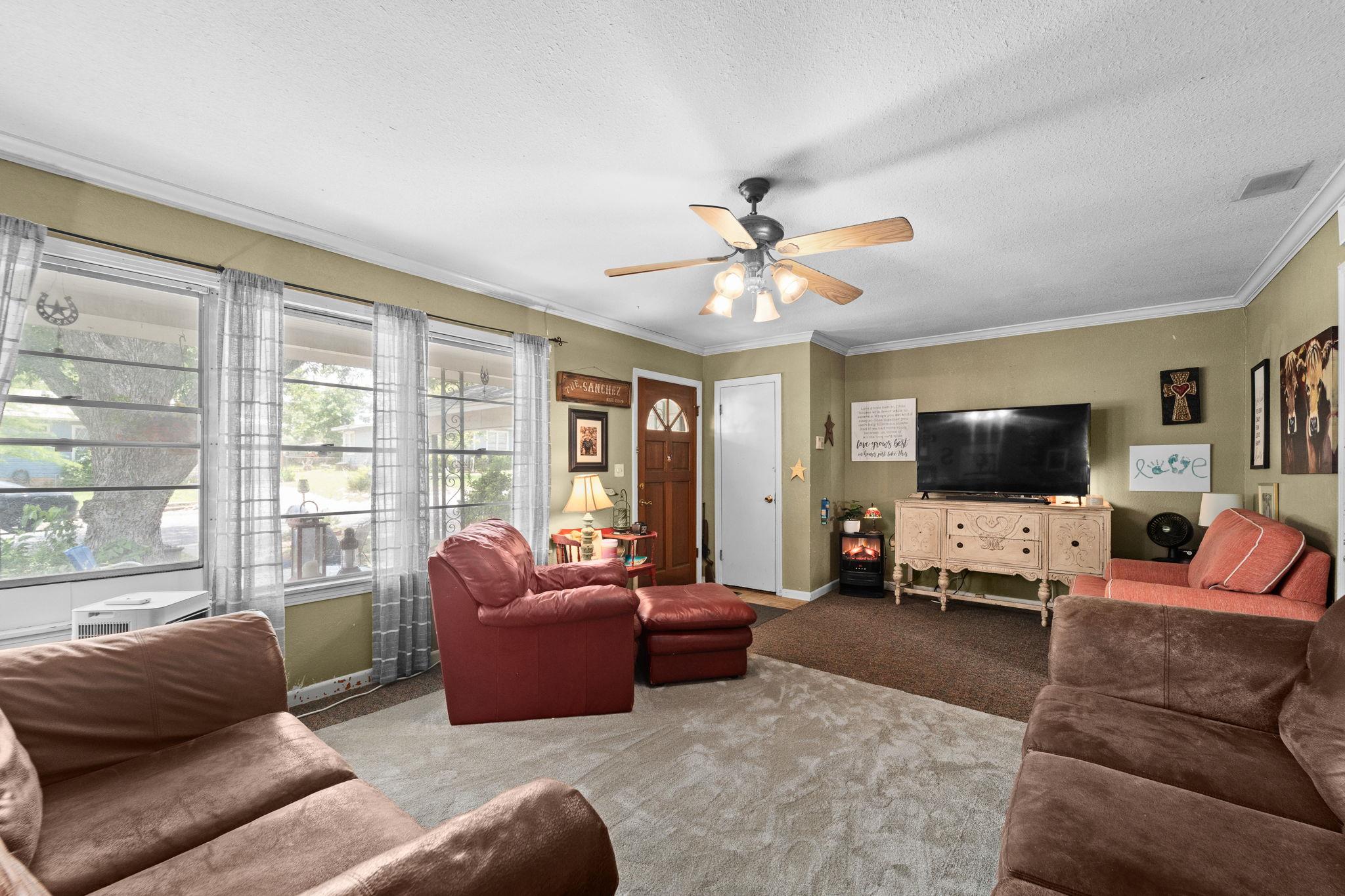 47 Sue Ann Dr, Lampasas, TX 76550