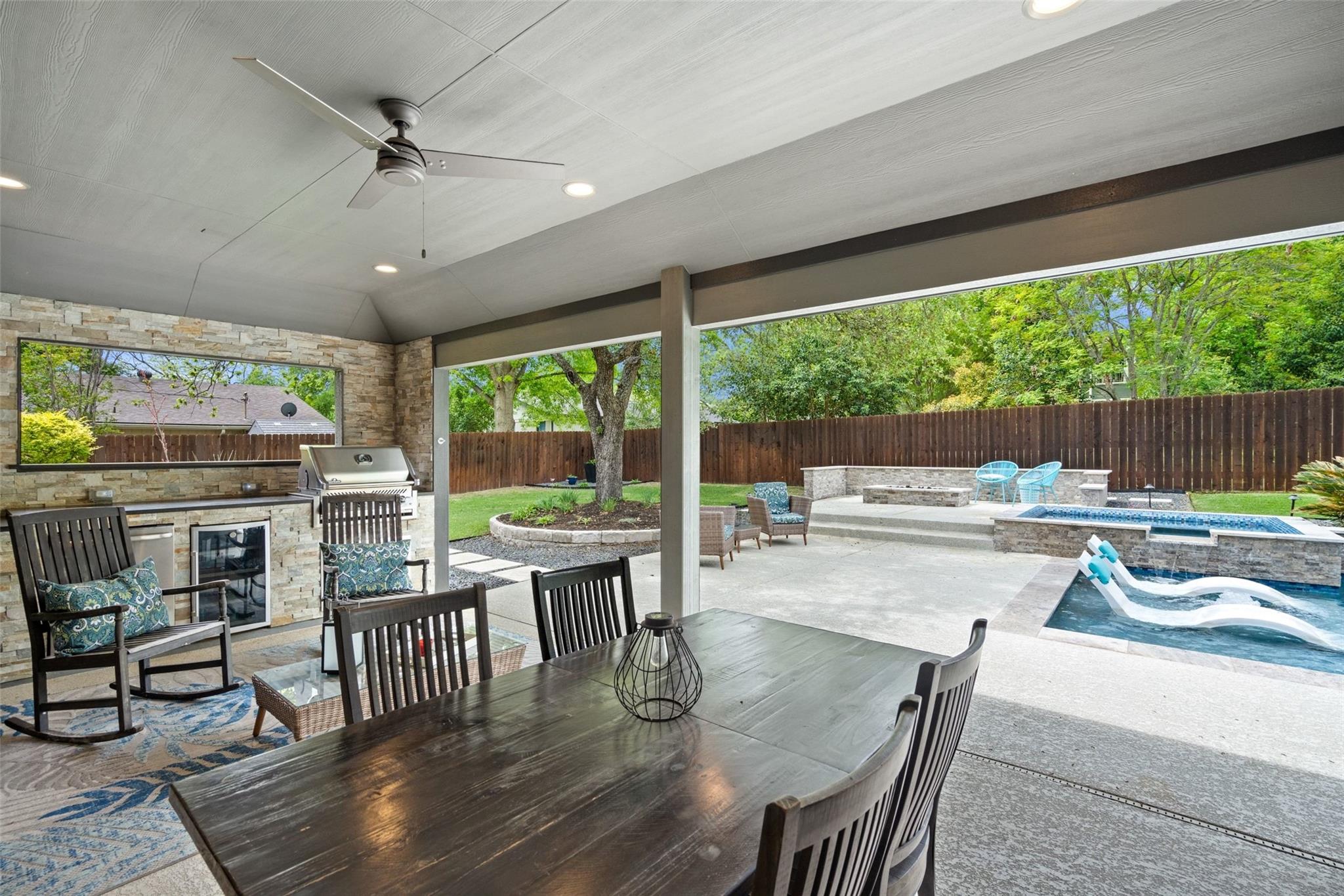 1614 S College St, Georgetown, TX 78626