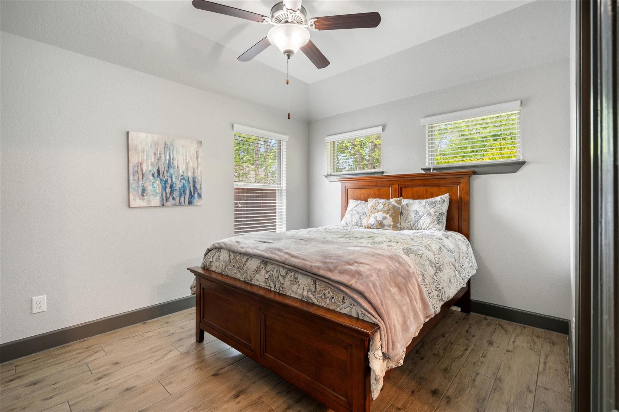 1614 S College St, Georgetown, TX 78626