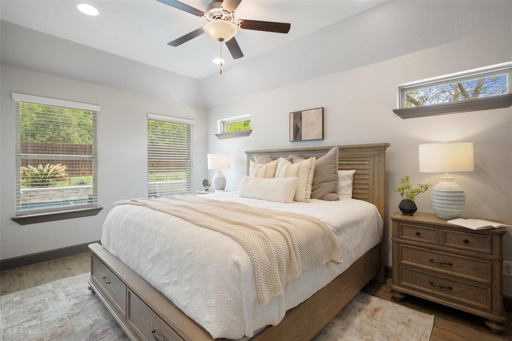 1614 S College St, Georgetown, TX 78626