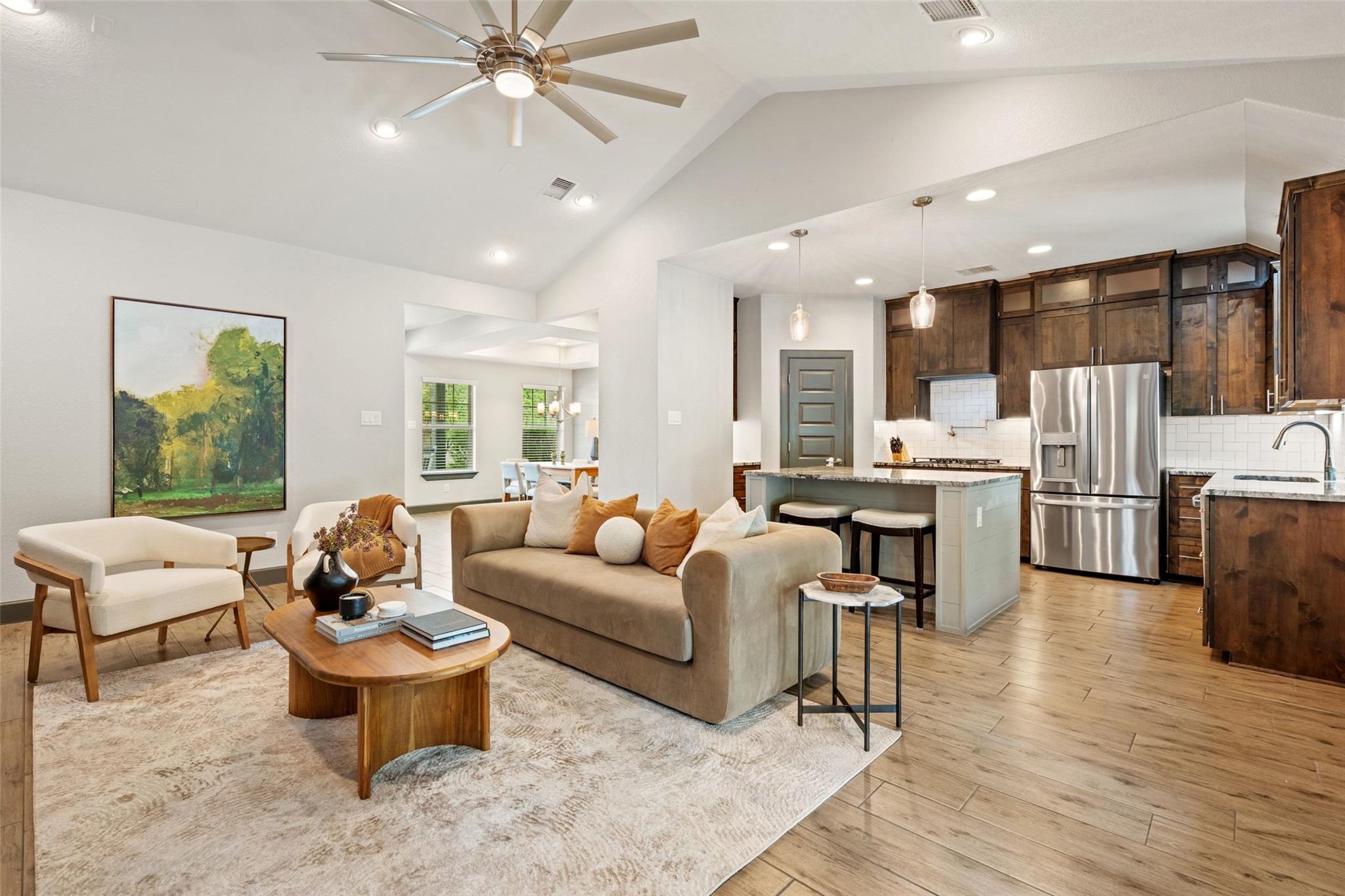 1614 S College St, Georgetown, TX 78626