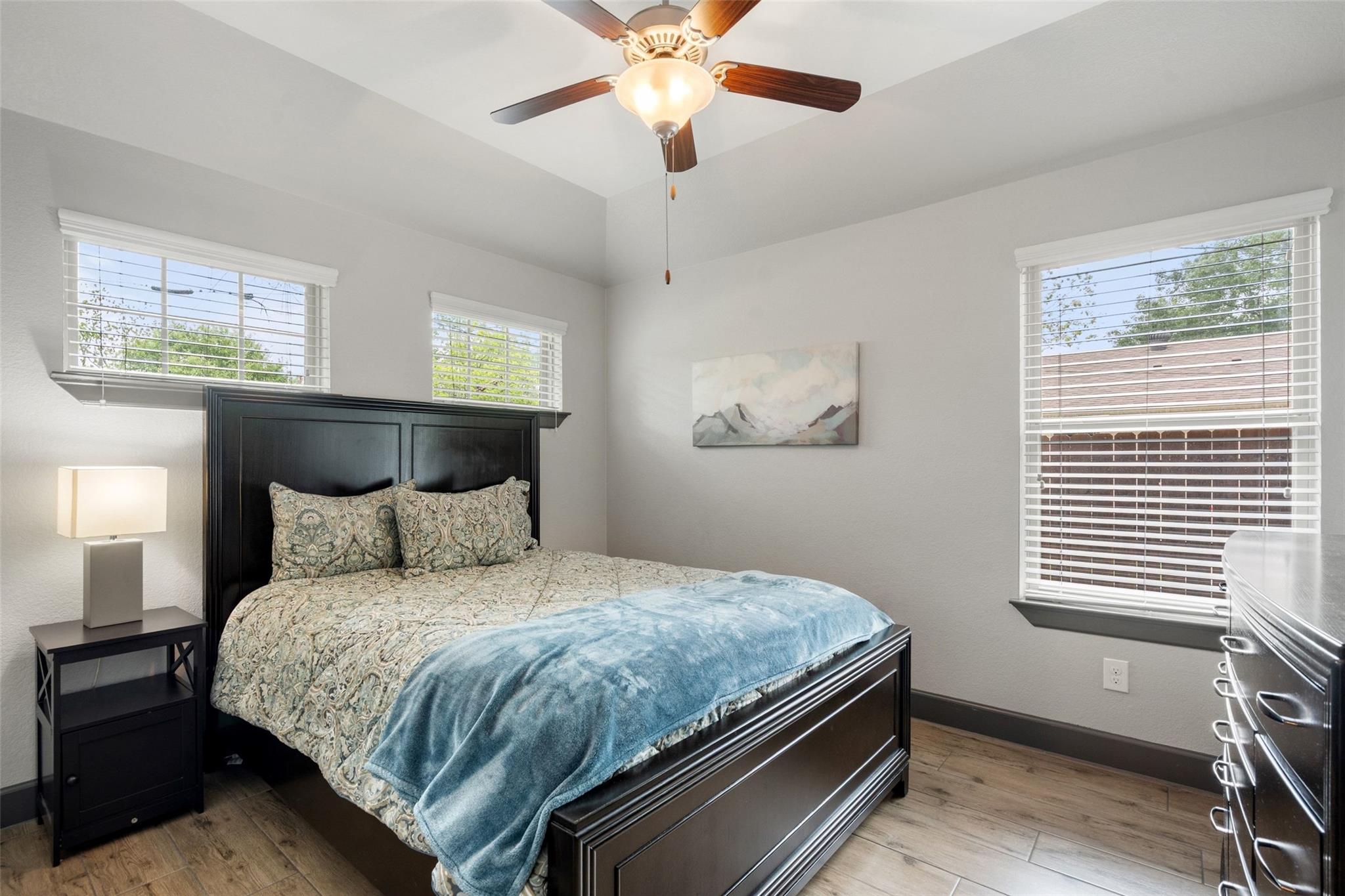 1614 S College St, Georgetown, TX 78626