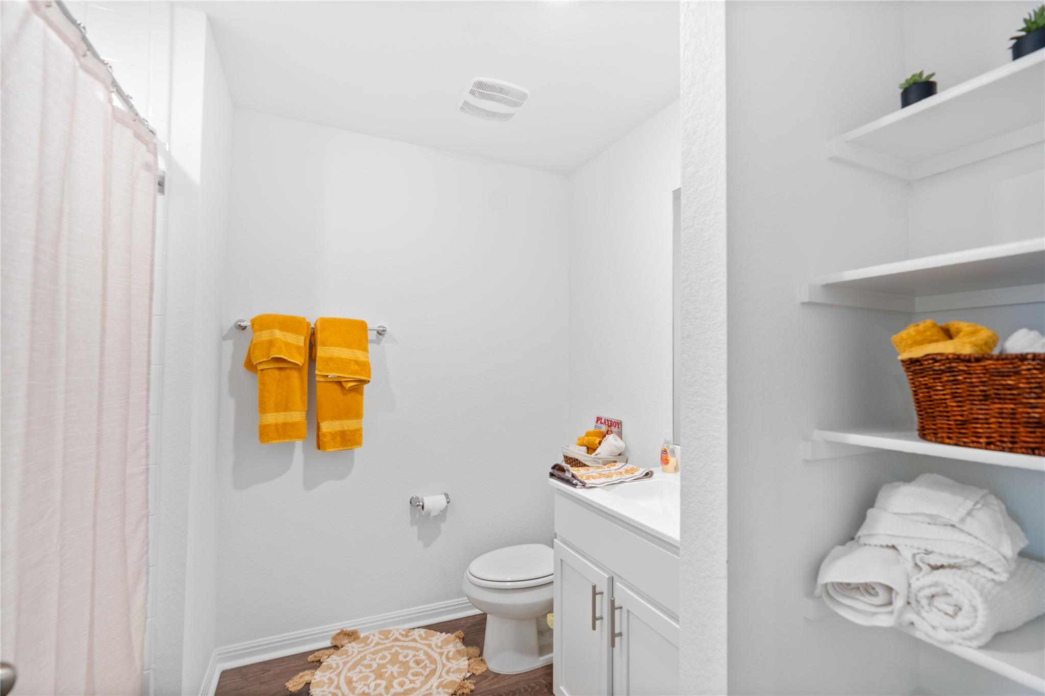 143 Santa Rosa Ln, Buda, TX 78610