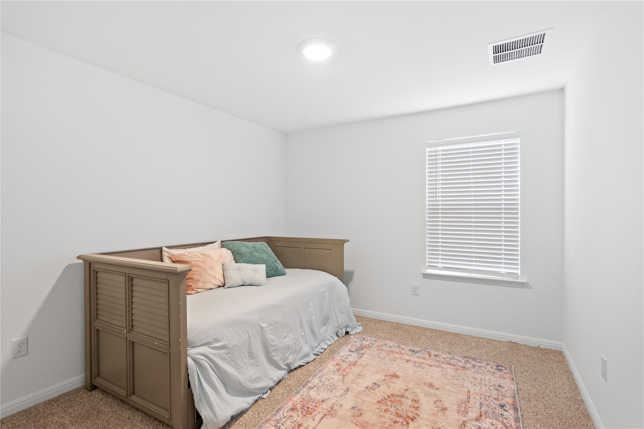 143 Santa Rosa Ln, Buda, TX 78610