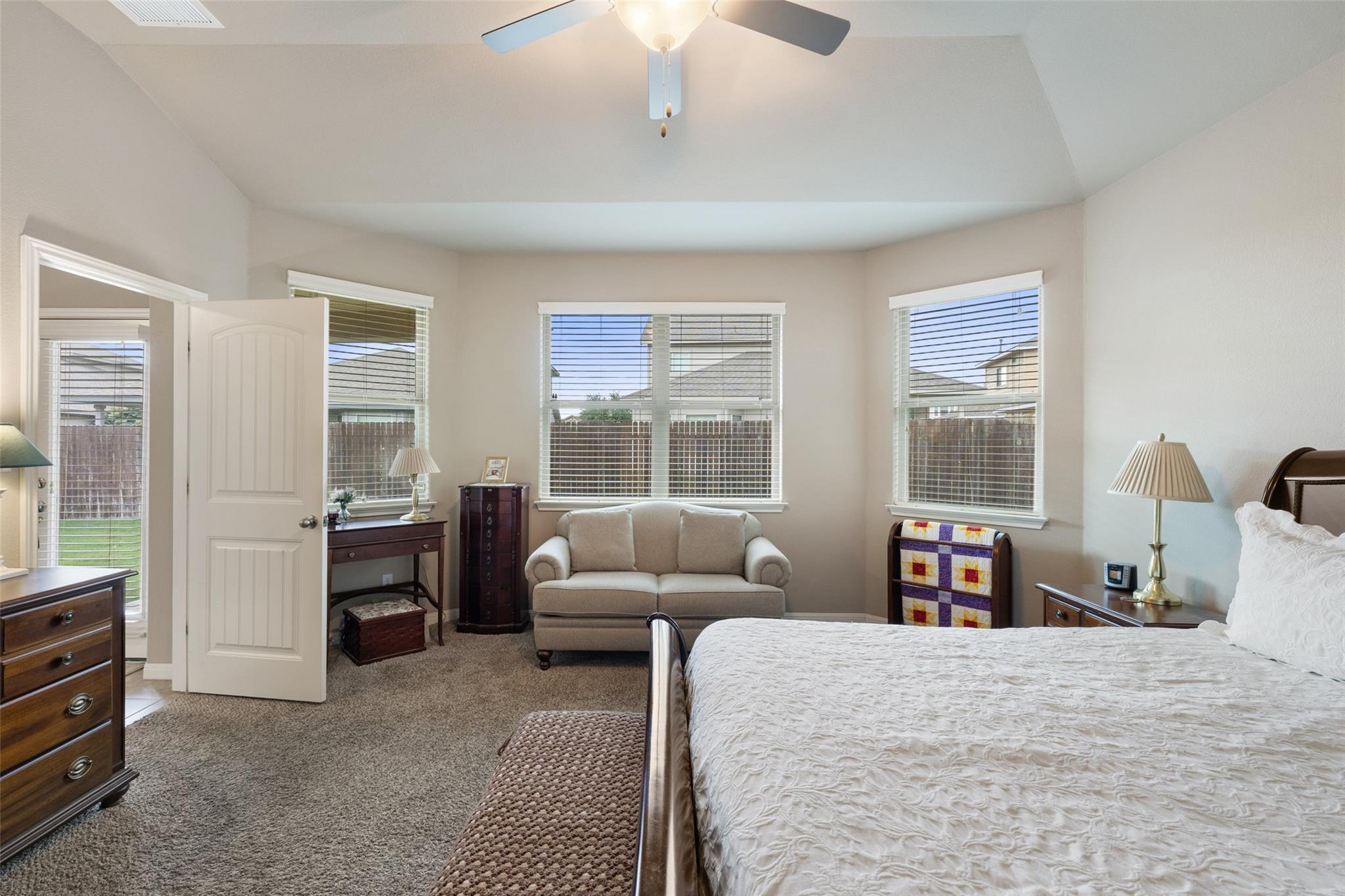 140 Brockston Dr, Buda, TX 78610