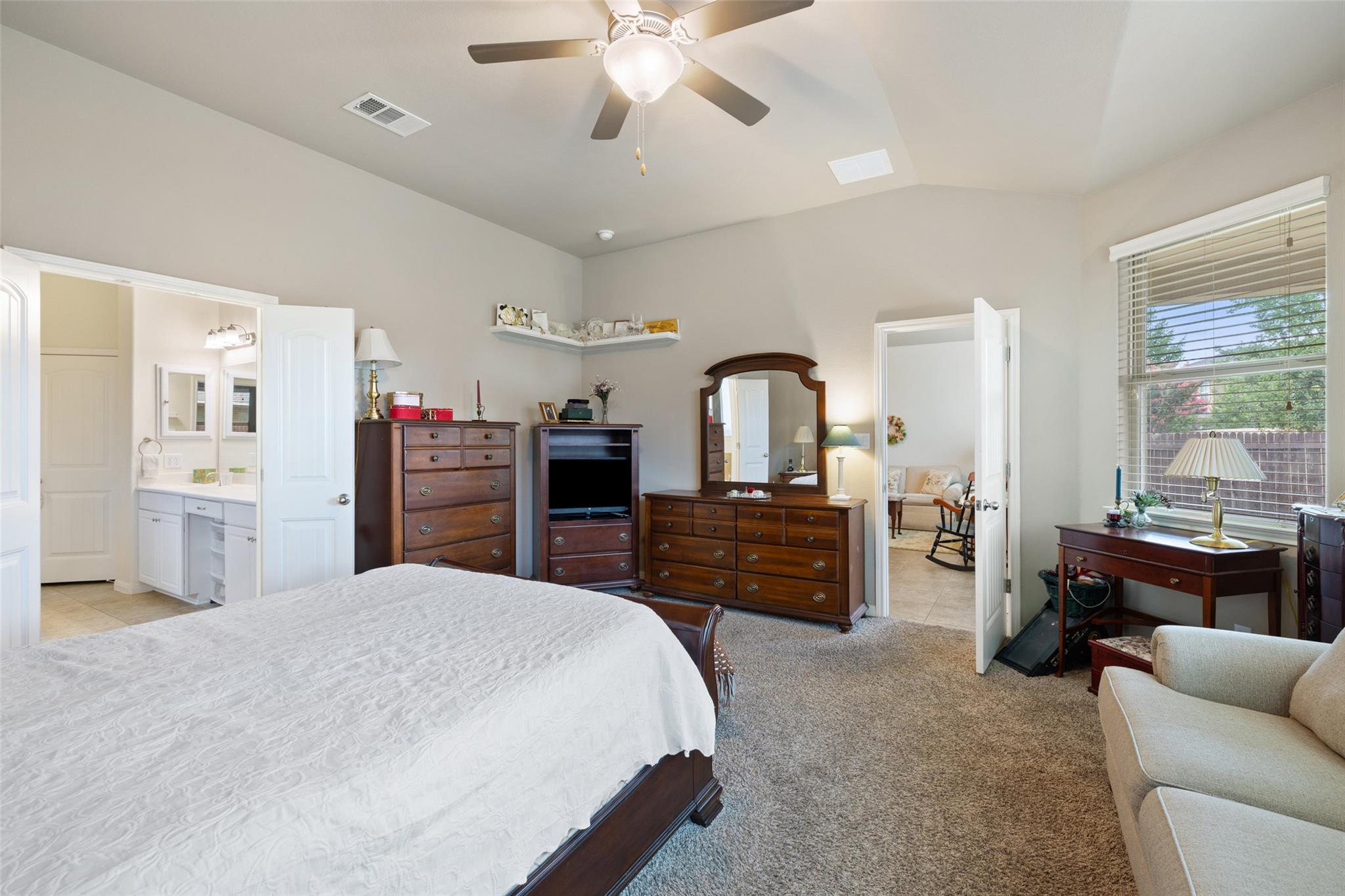 140 Brockston Dr, Buda, TX 78610