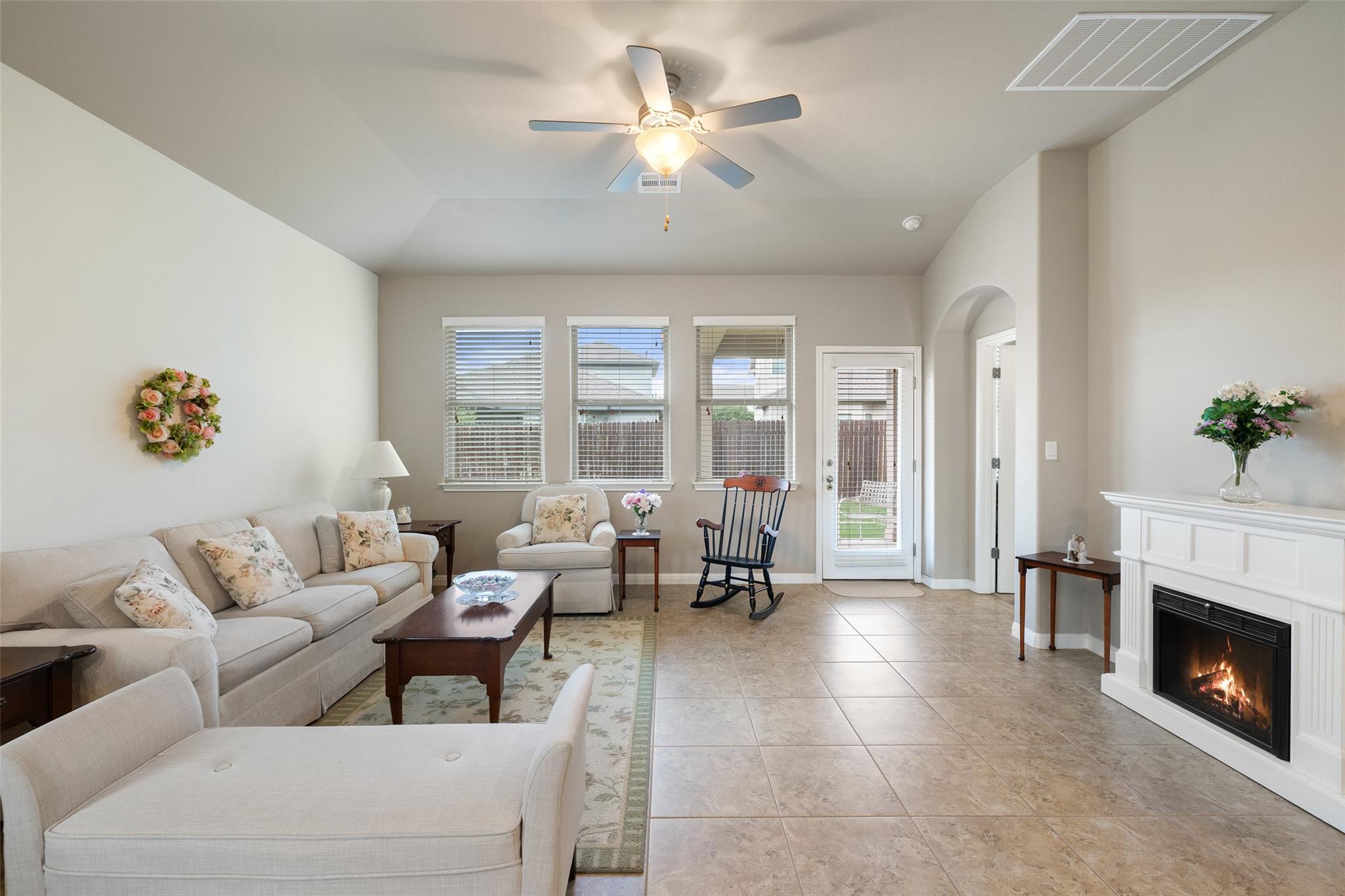 140 Brockston Dr, Buda, TX 78610