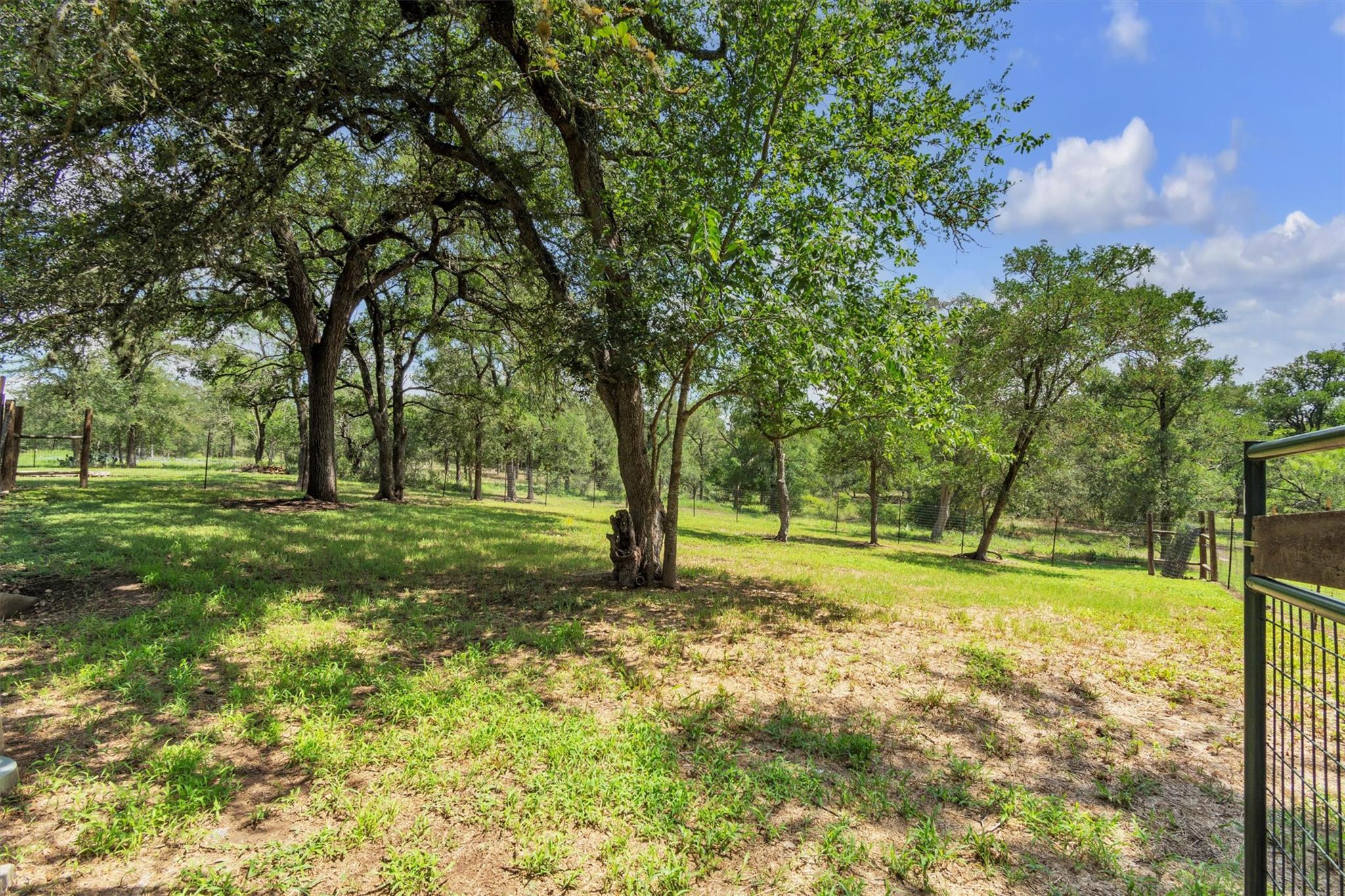 145 Oak Forest Court, Cedar Creek, TX 78612