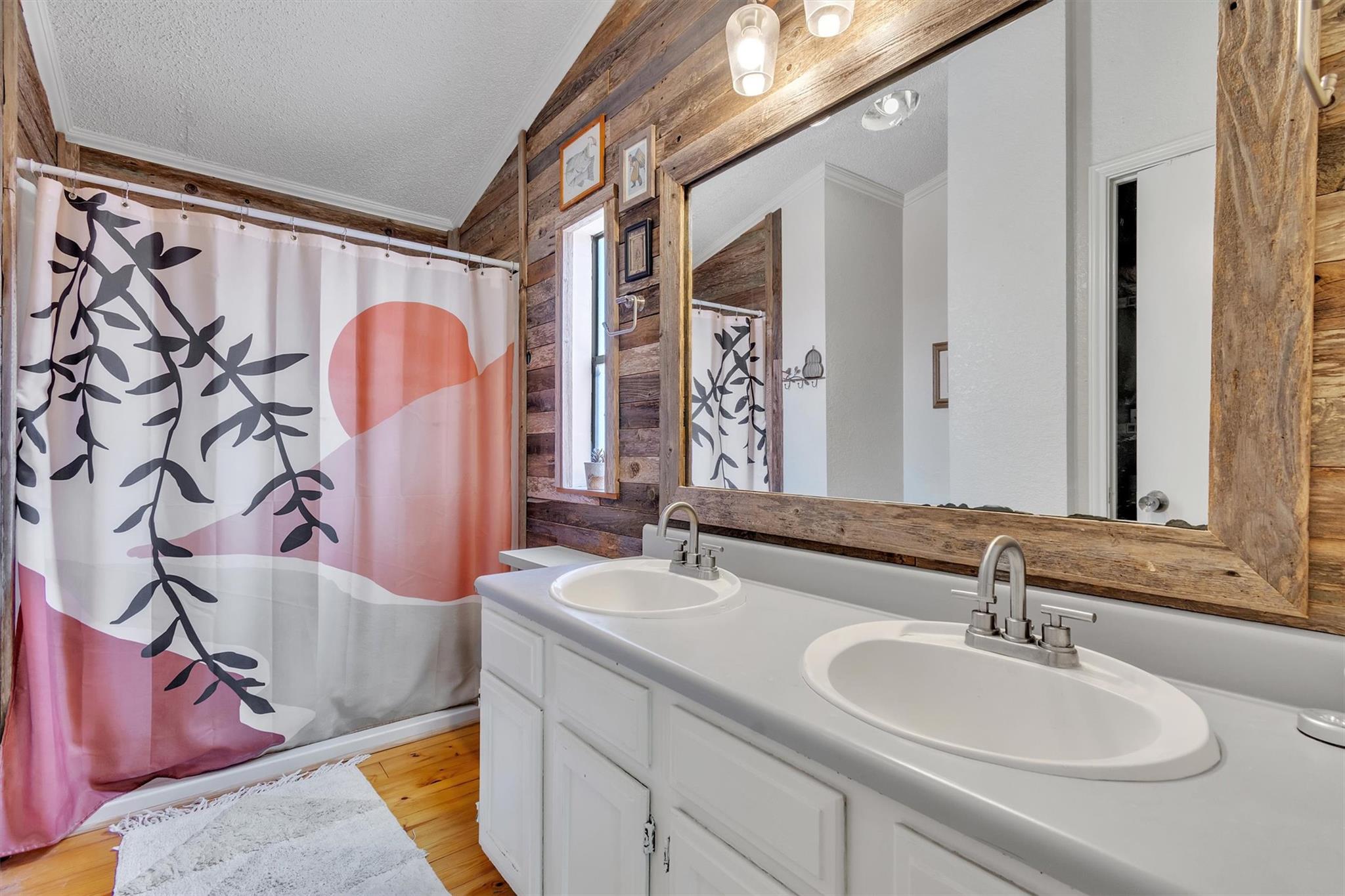 145 Oak Forest Court, Cedar Creek, TX 78612