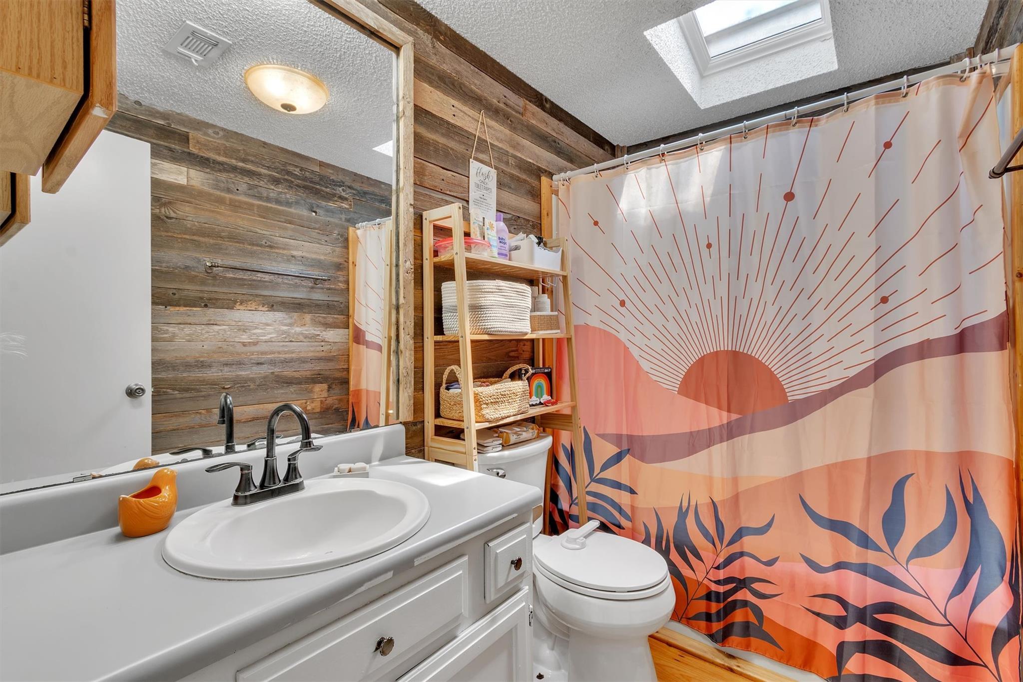 145 Oak Forest Court, Cedar Creek, TX 78612