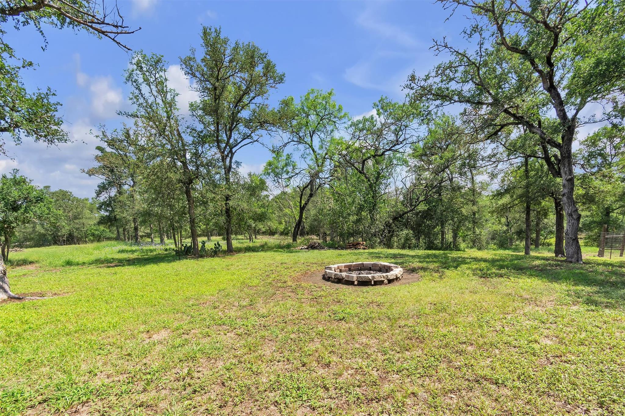 145 Oak Forest Court, Cedar Creek, TX 78612
