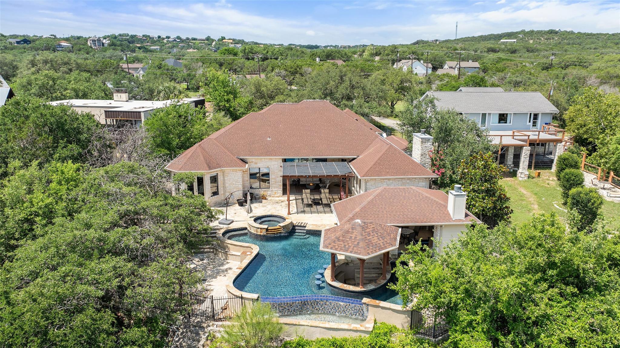 22126 Briarcliff Dr, Spicewood, TX 78669