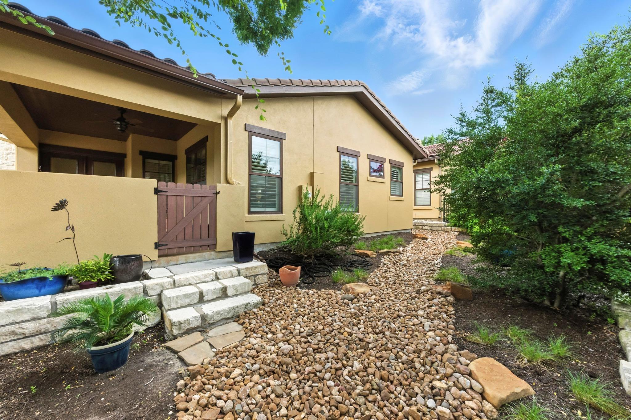 306 AMIATA Ave, Lakeway, TX 78734