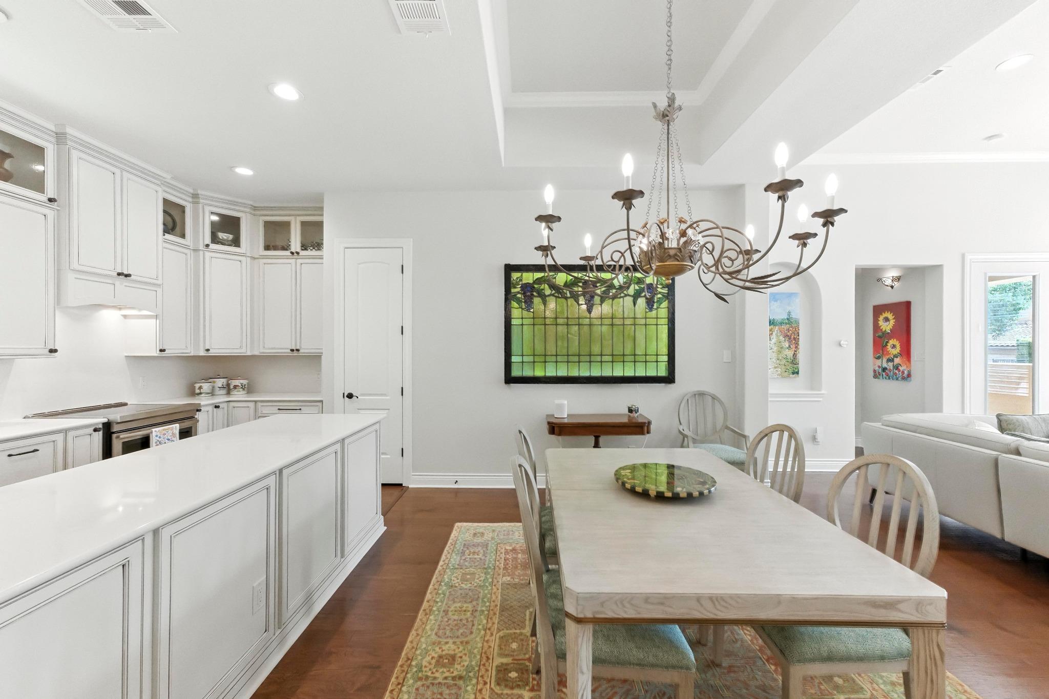 306 AMIATA Ave, Lakeway, TX 78734