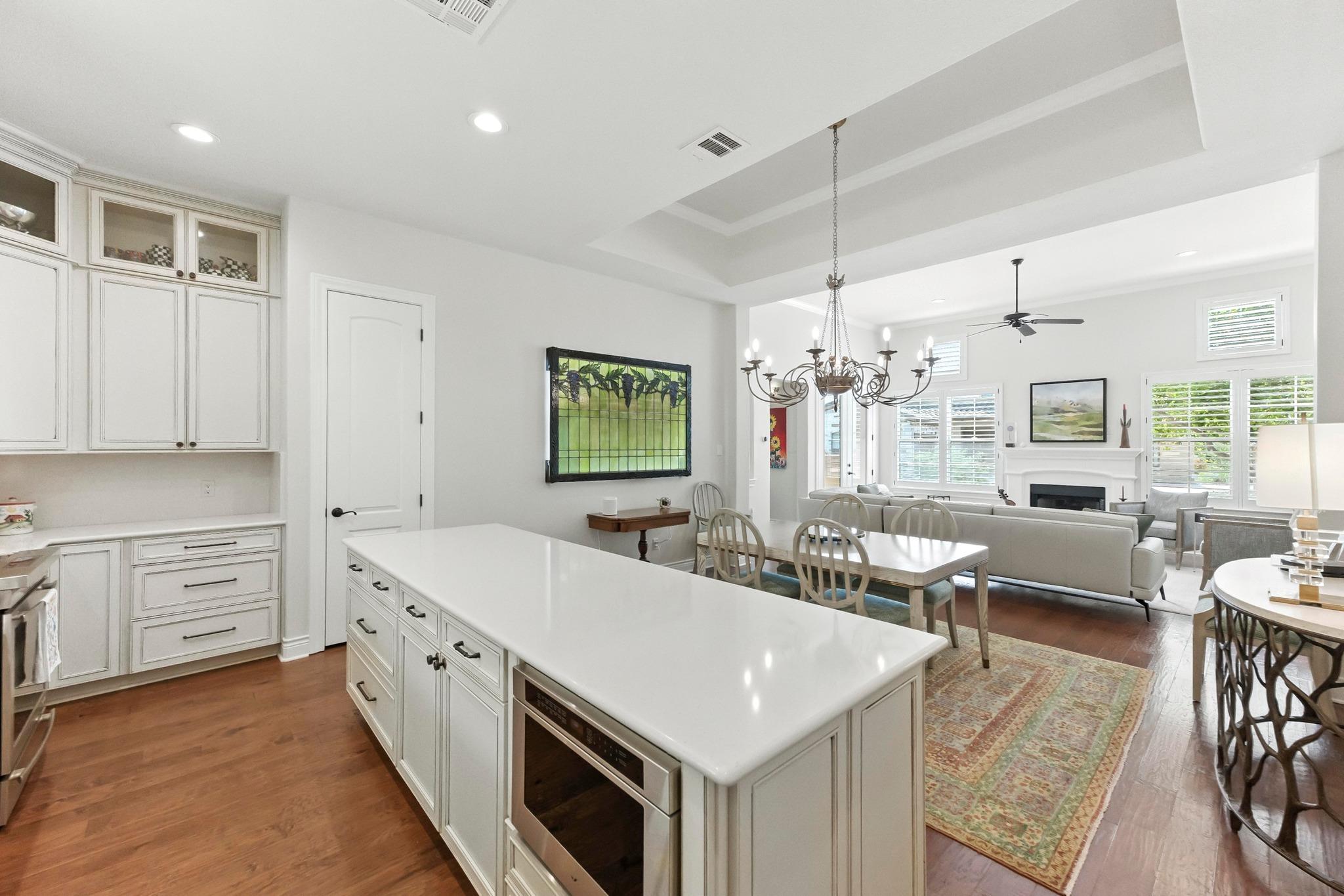 306 AMIATA Ave, Lakeway, TX 78734