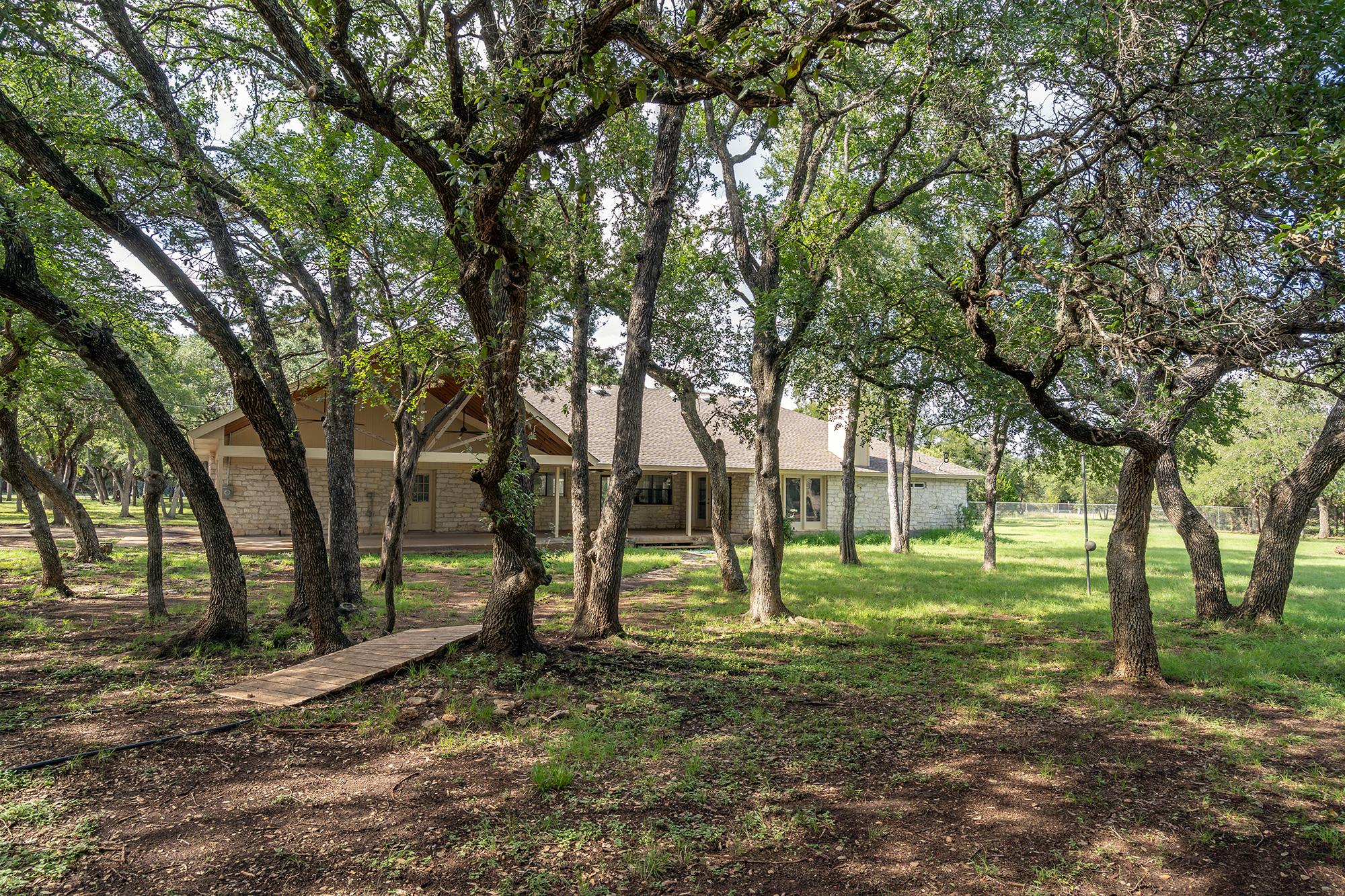 444 Logan Ranch Road Rd, Georgetown, TX 78628