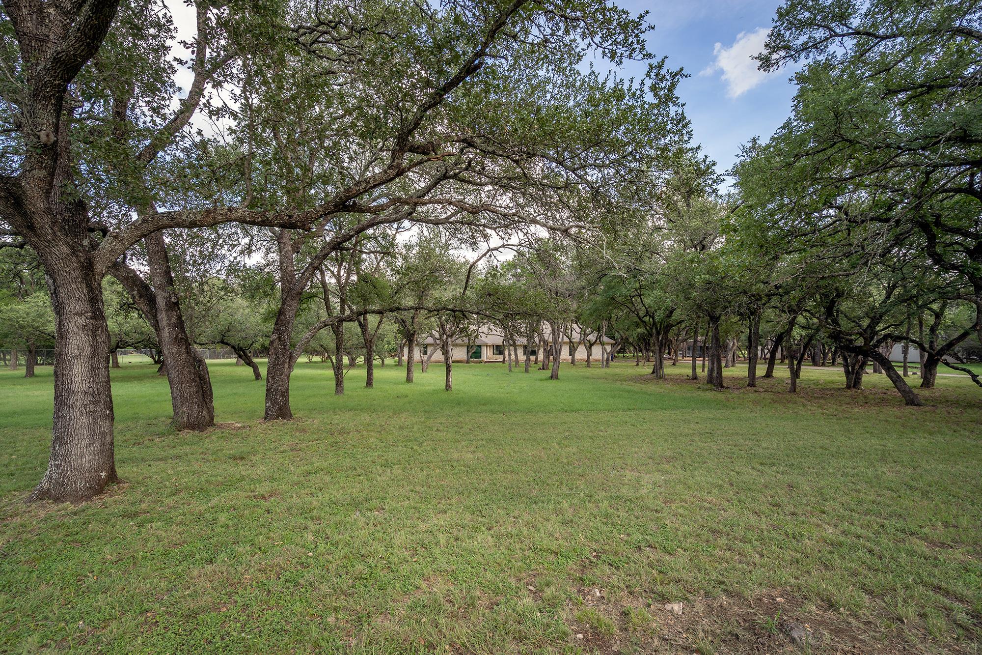 444 Logan Ranch Road Rd, Georgetown, TX 78628