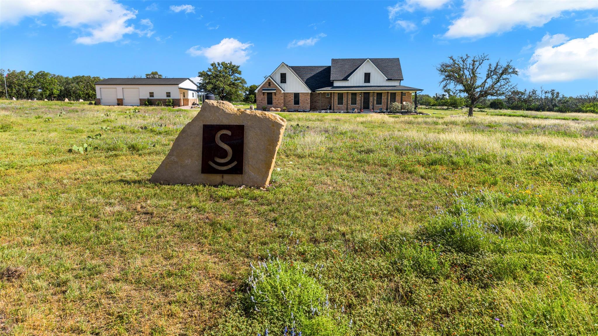640 Blackbuck Ridge Dr, Lampasas, TX 76550