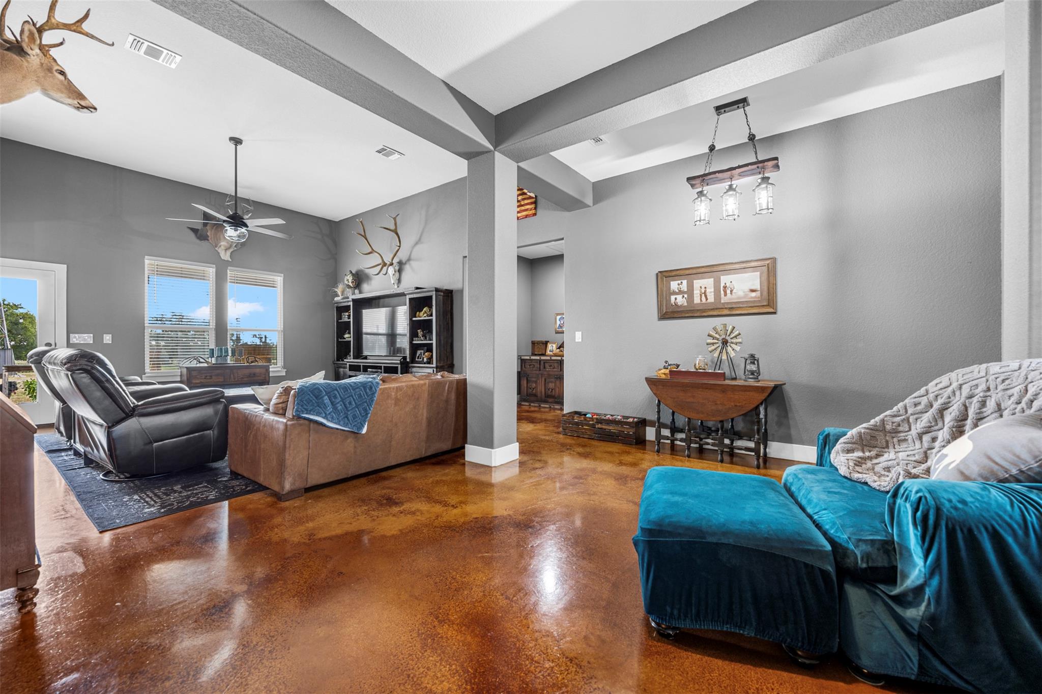 640 Blackbuck Ridge Dr, Lampasas, TX 76550