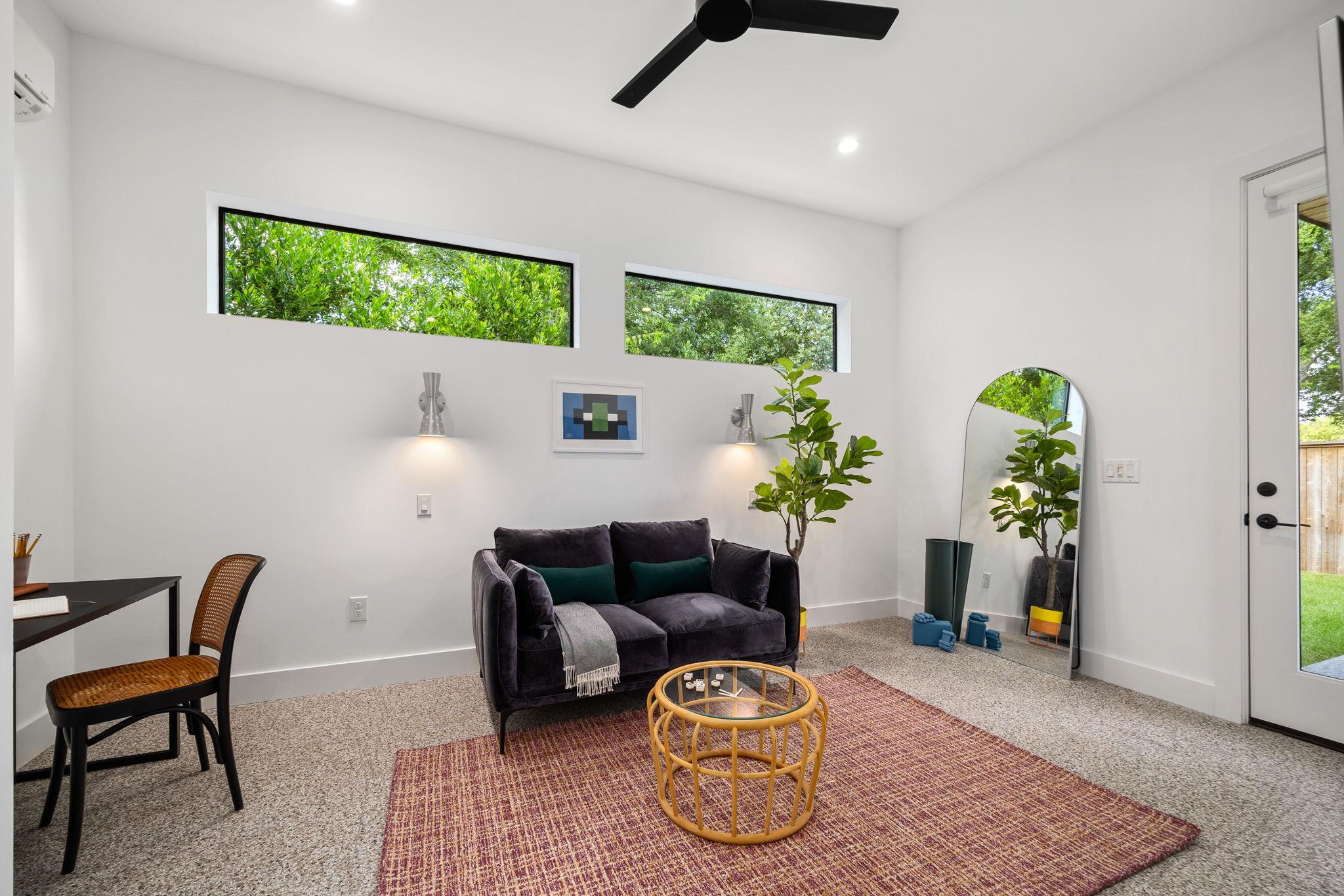 1911 Piedmont Ave, Austin, TX 78757