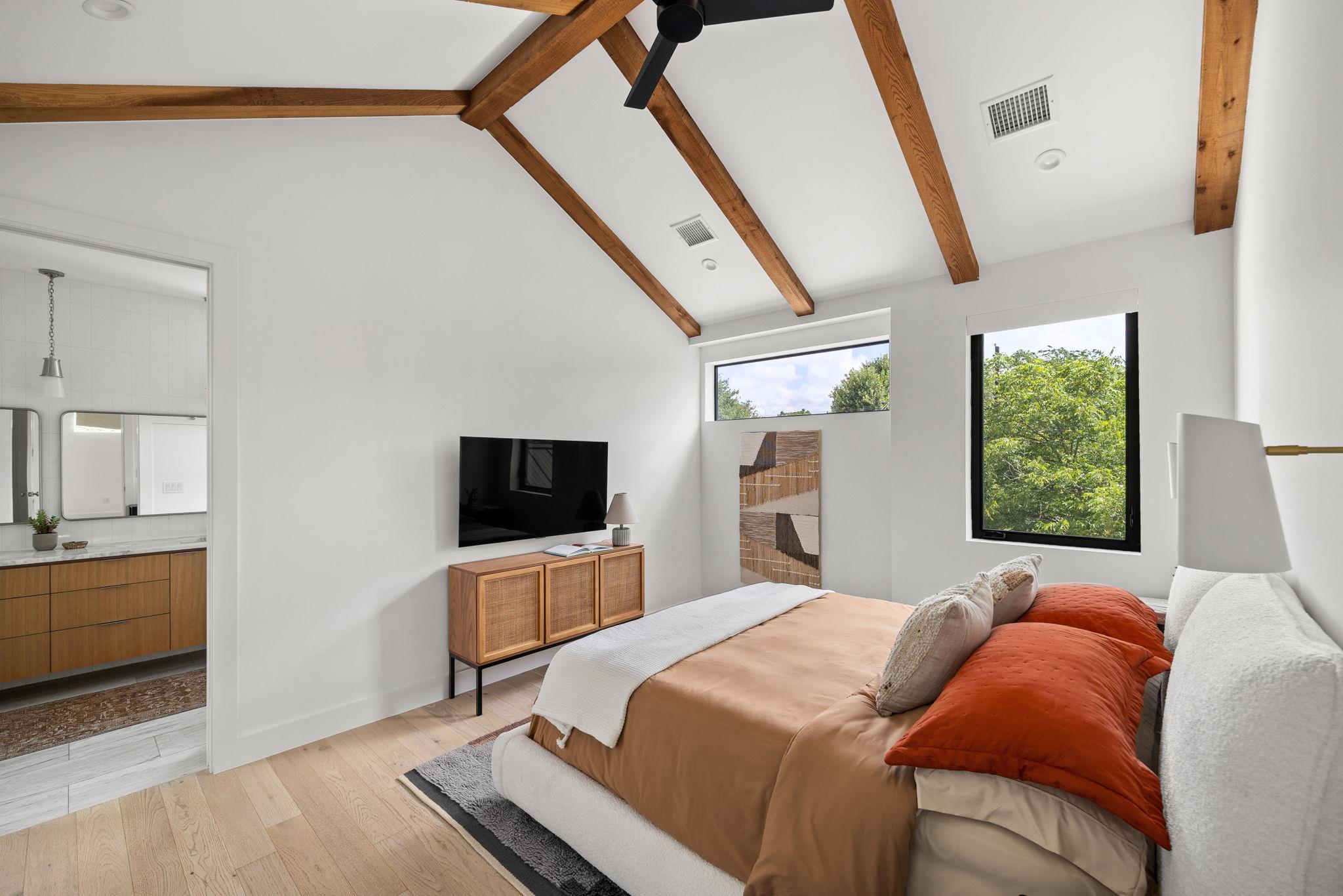 1911 Piedmont Ave, Austin, TX 78757