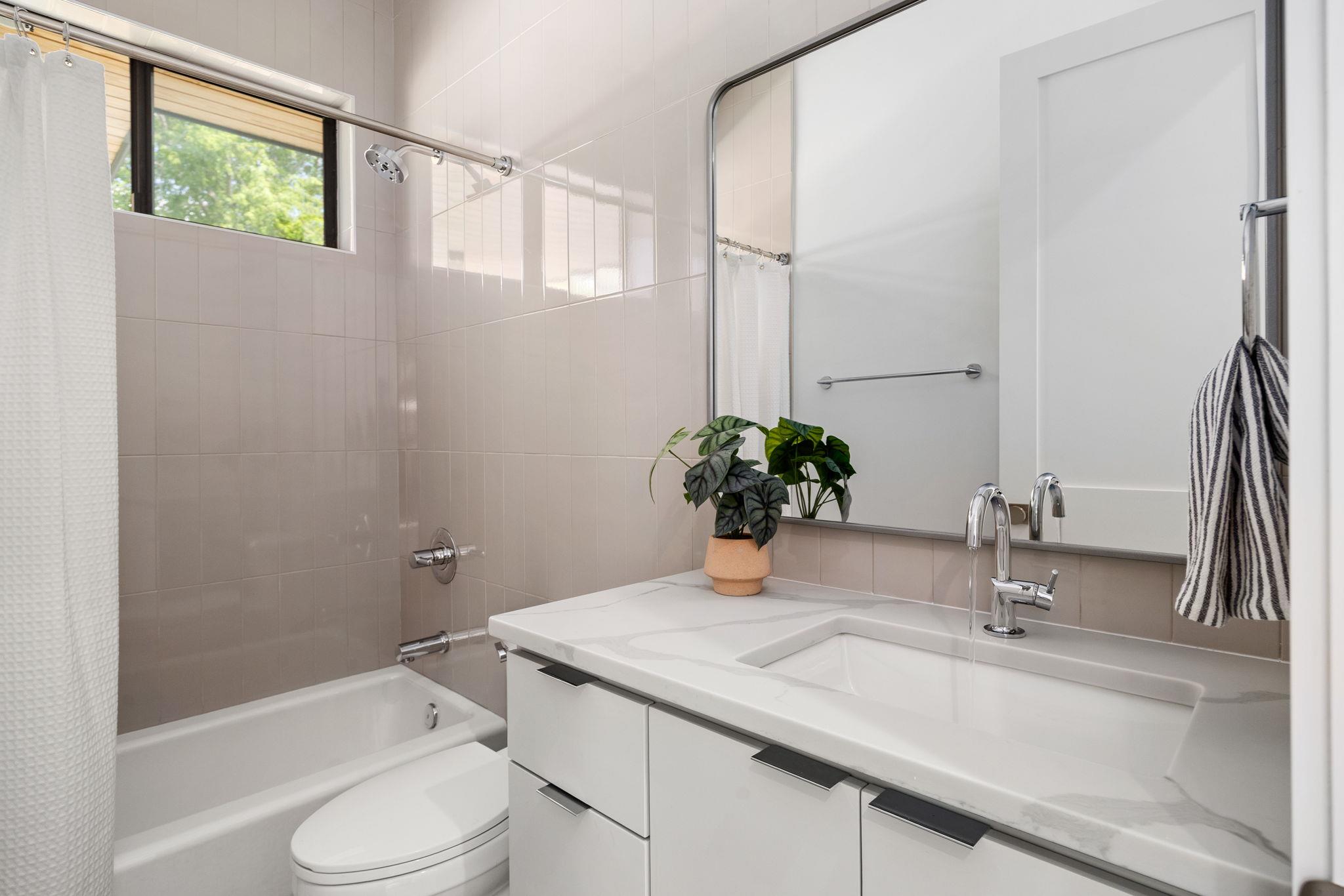 1911 Piedmont Ave, Austin, TX 78757