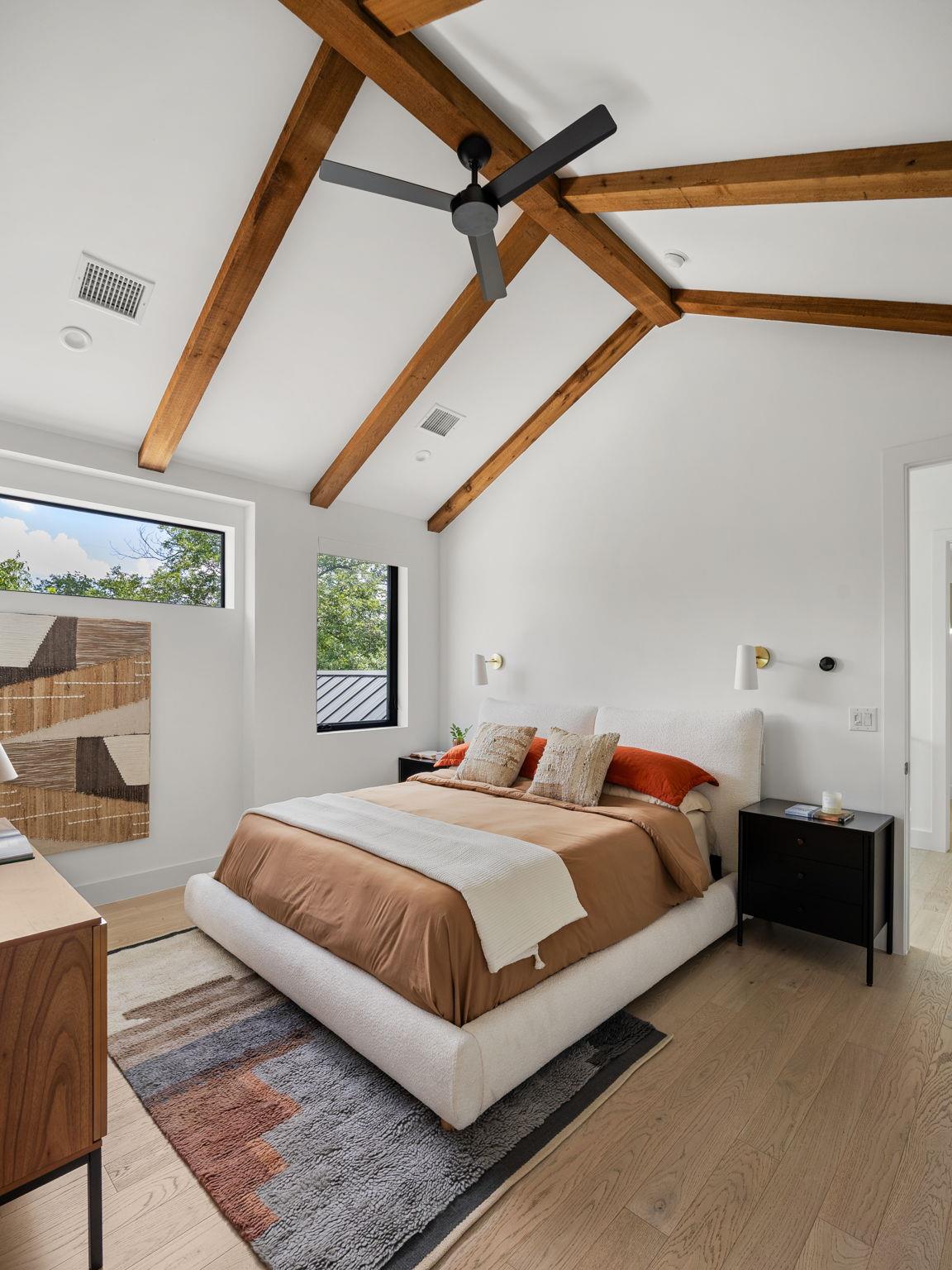 1911 Piedmont Ave, Austin, TX 78757