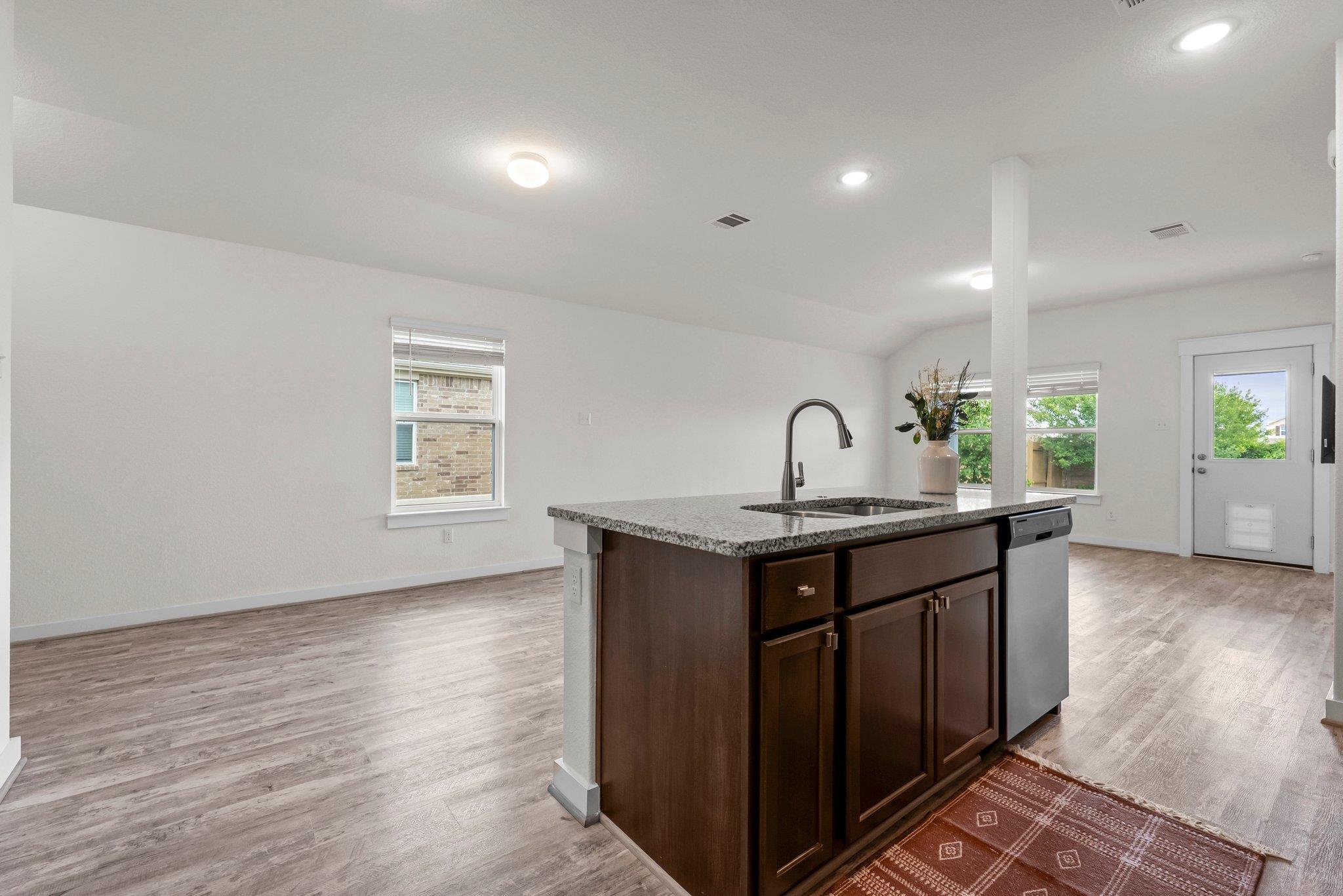 136 Gidran Trl, Georgetown, TX 78626