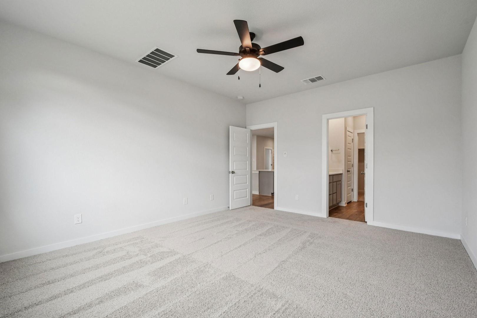 205 Firefox Way, Jarrell, TX 76537