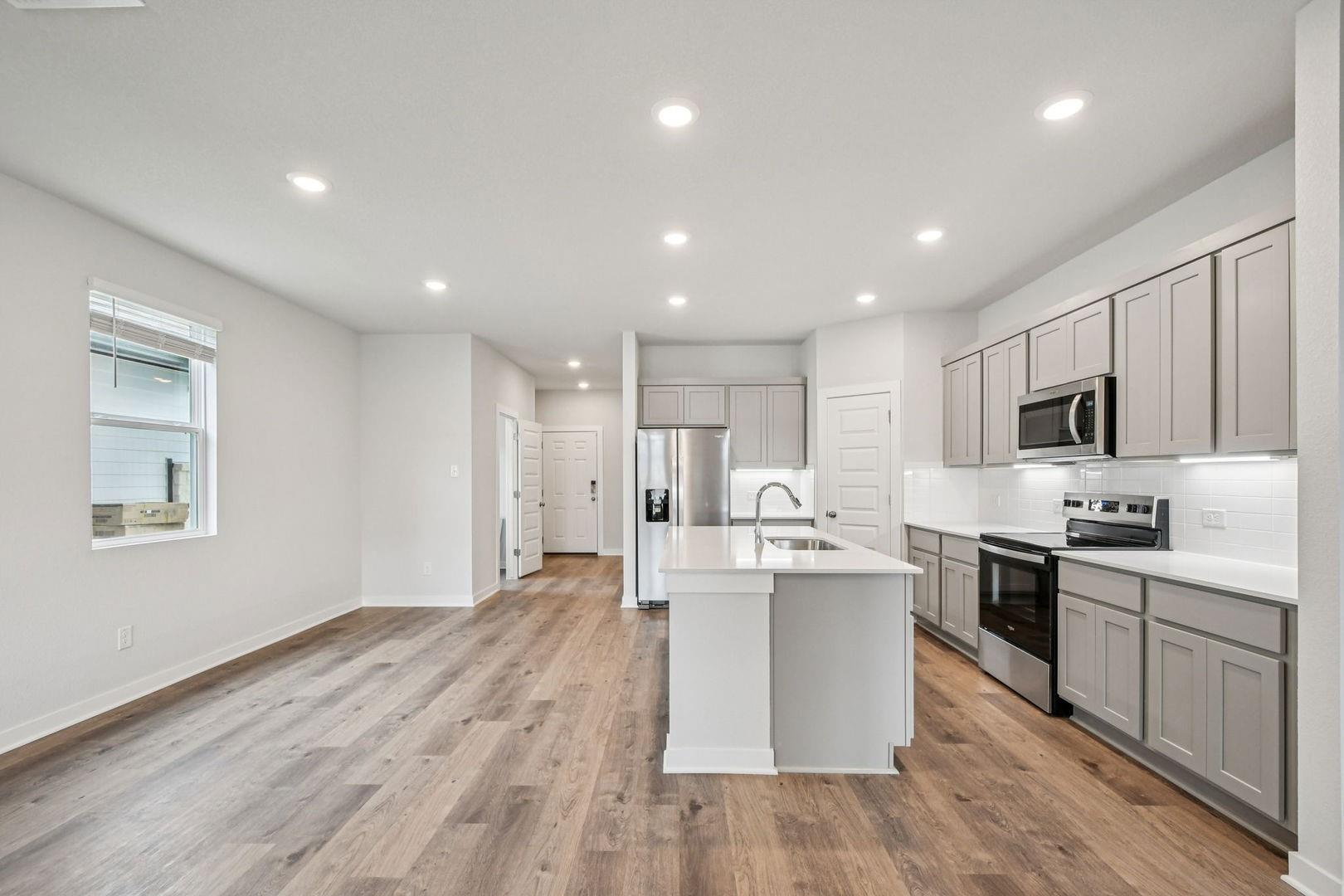 205 Firefox Way, Jarrell, TX 76537