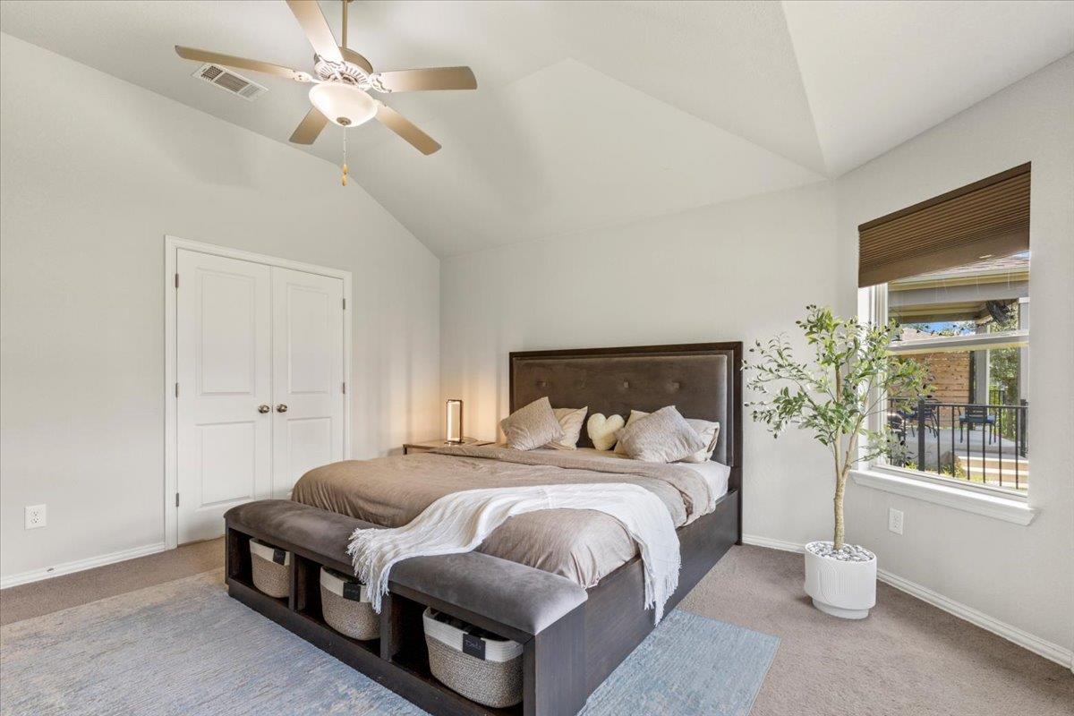 103 Simon, Kyle, TX 78640