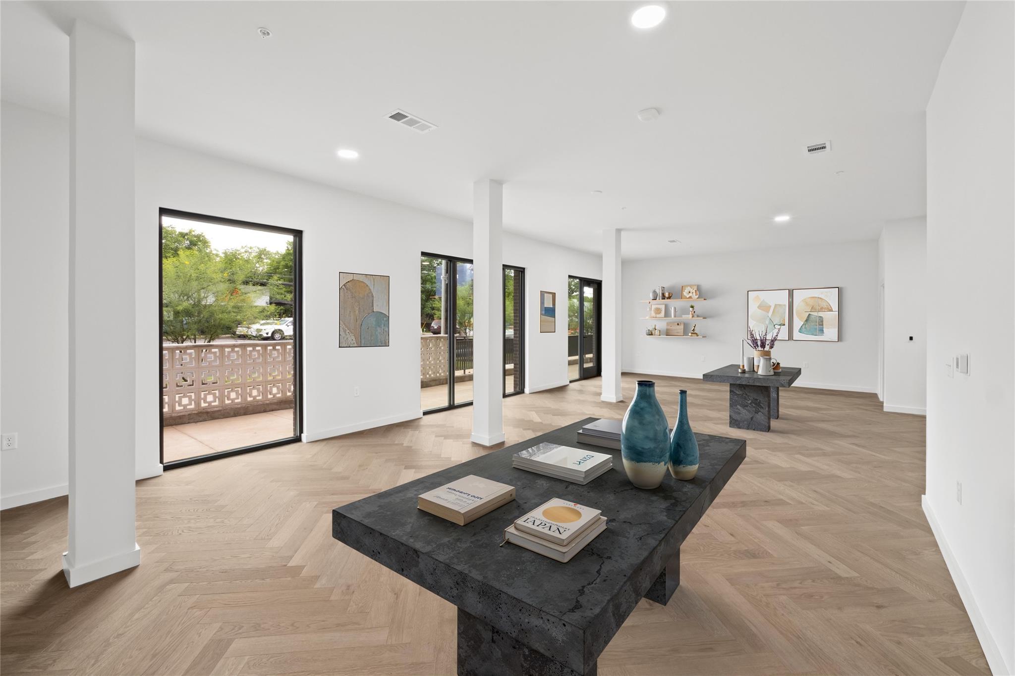 2209 S 1st St # 108, Austin, TX 78704