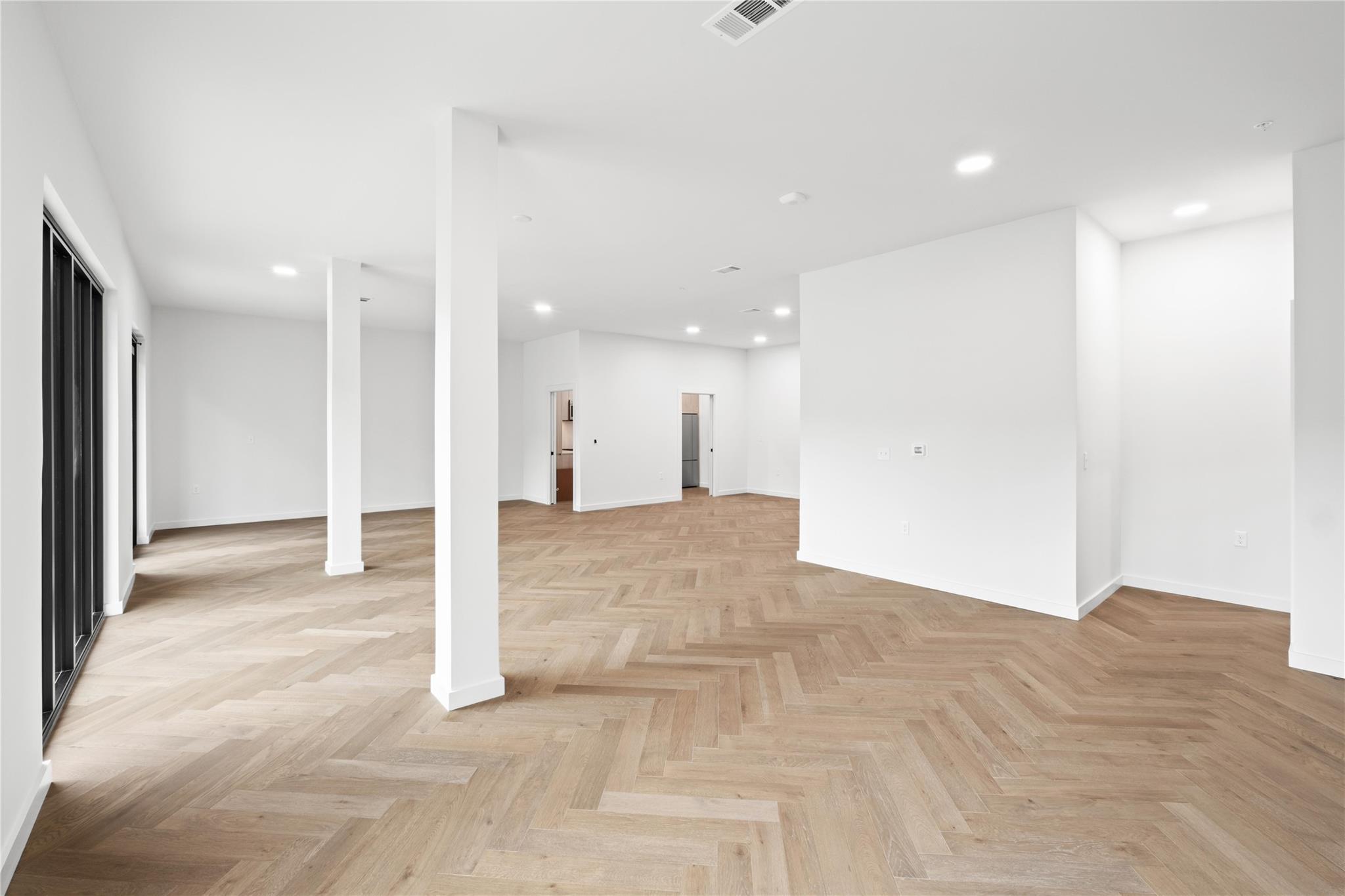 2209 S 1st St # 108, Austin, TX 78704