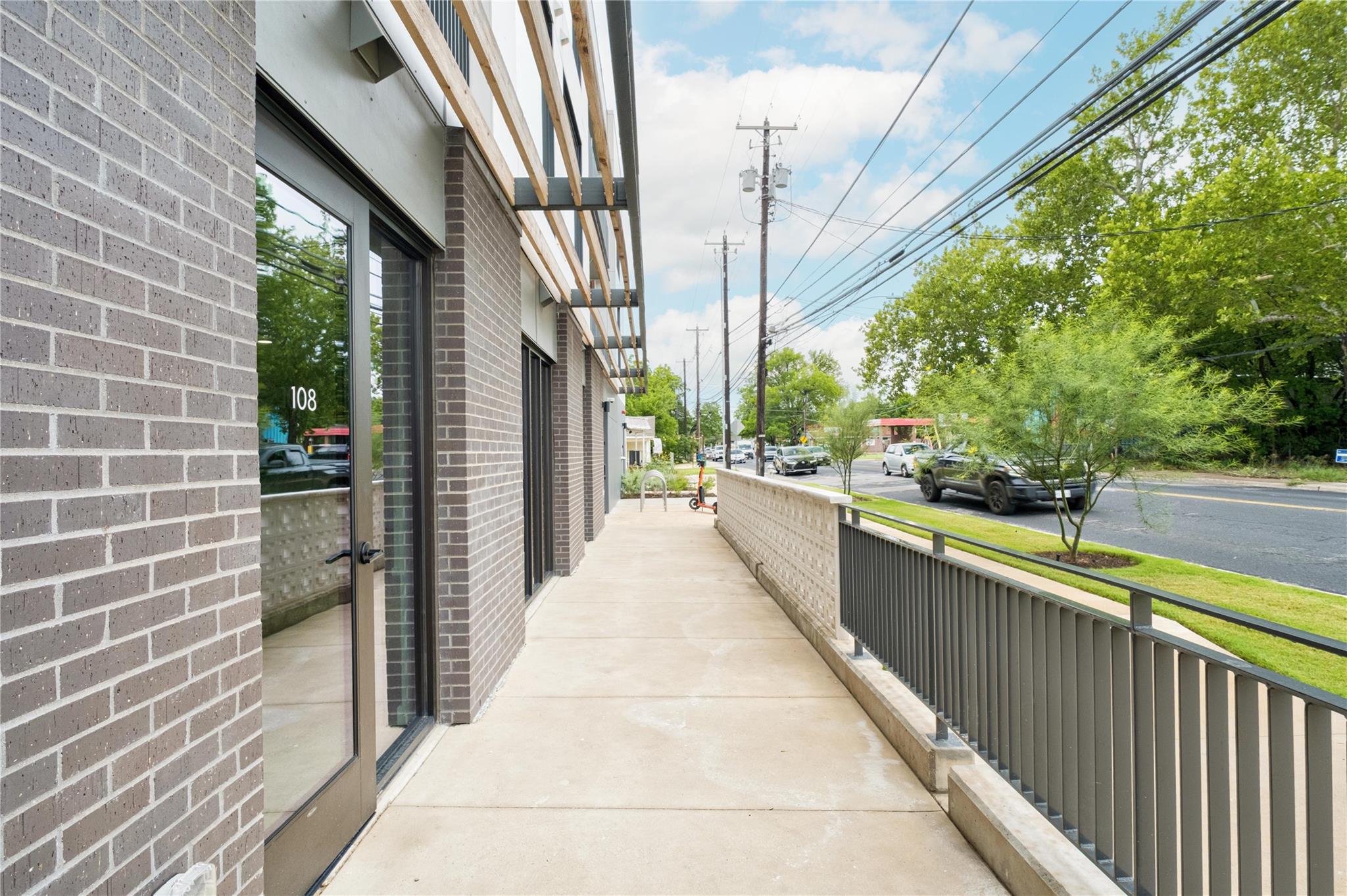 2209 S 1st St # 108, Austin, TX 78704