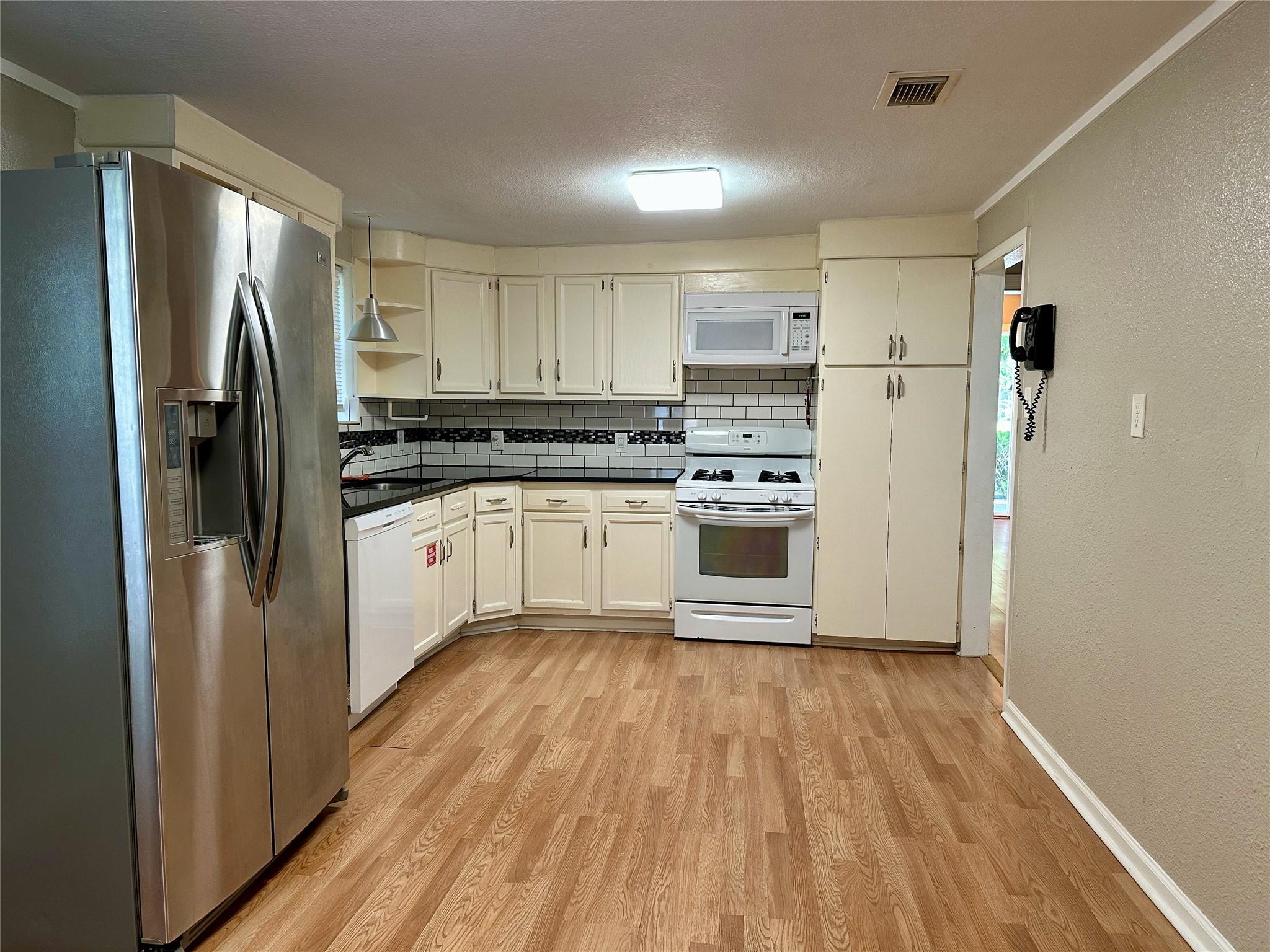 1404 Forest St, Georgetown, TX 78626