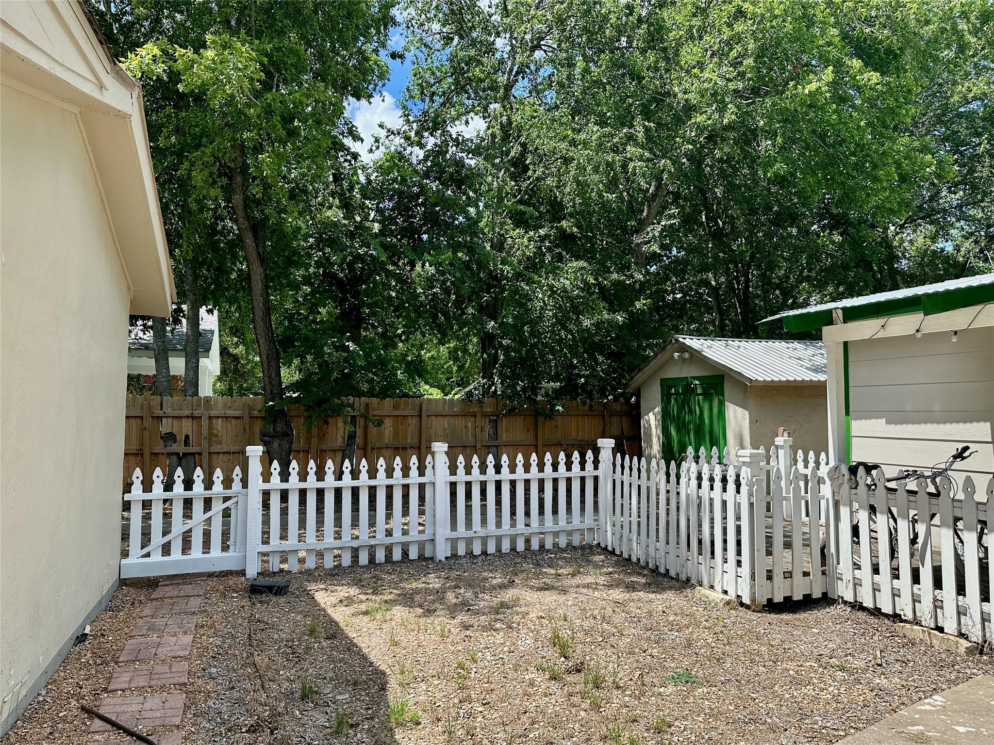 1404 Forest St, Georgetown, TX 78626