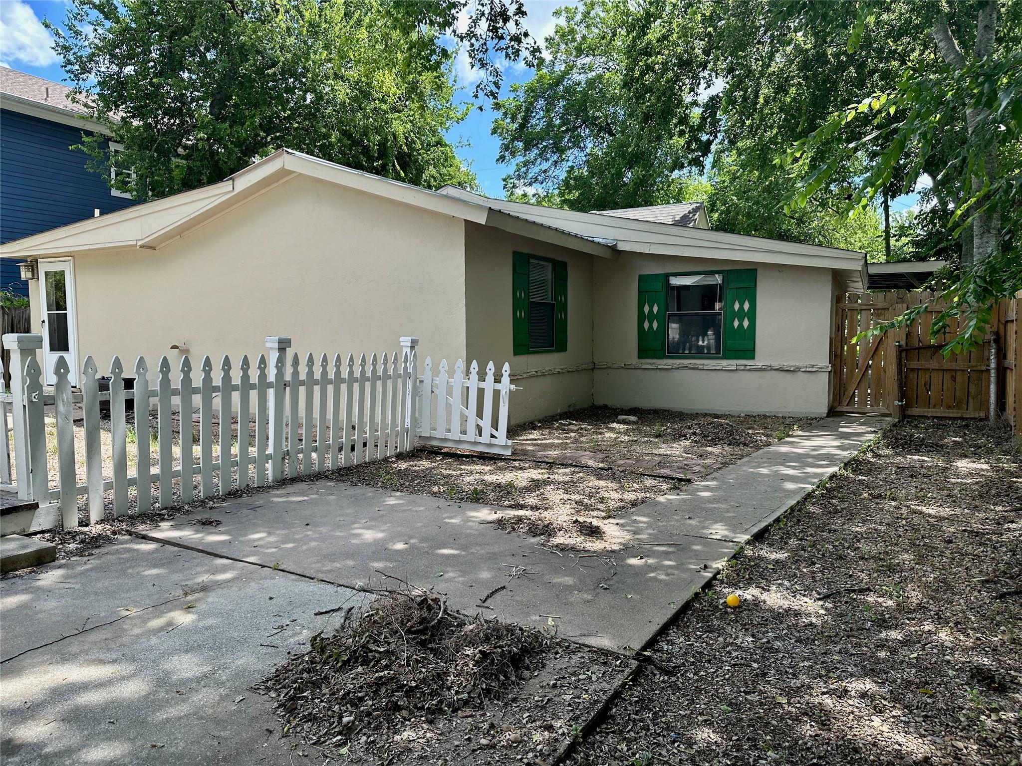 1404 Forest St, Georgetown, TX 78626