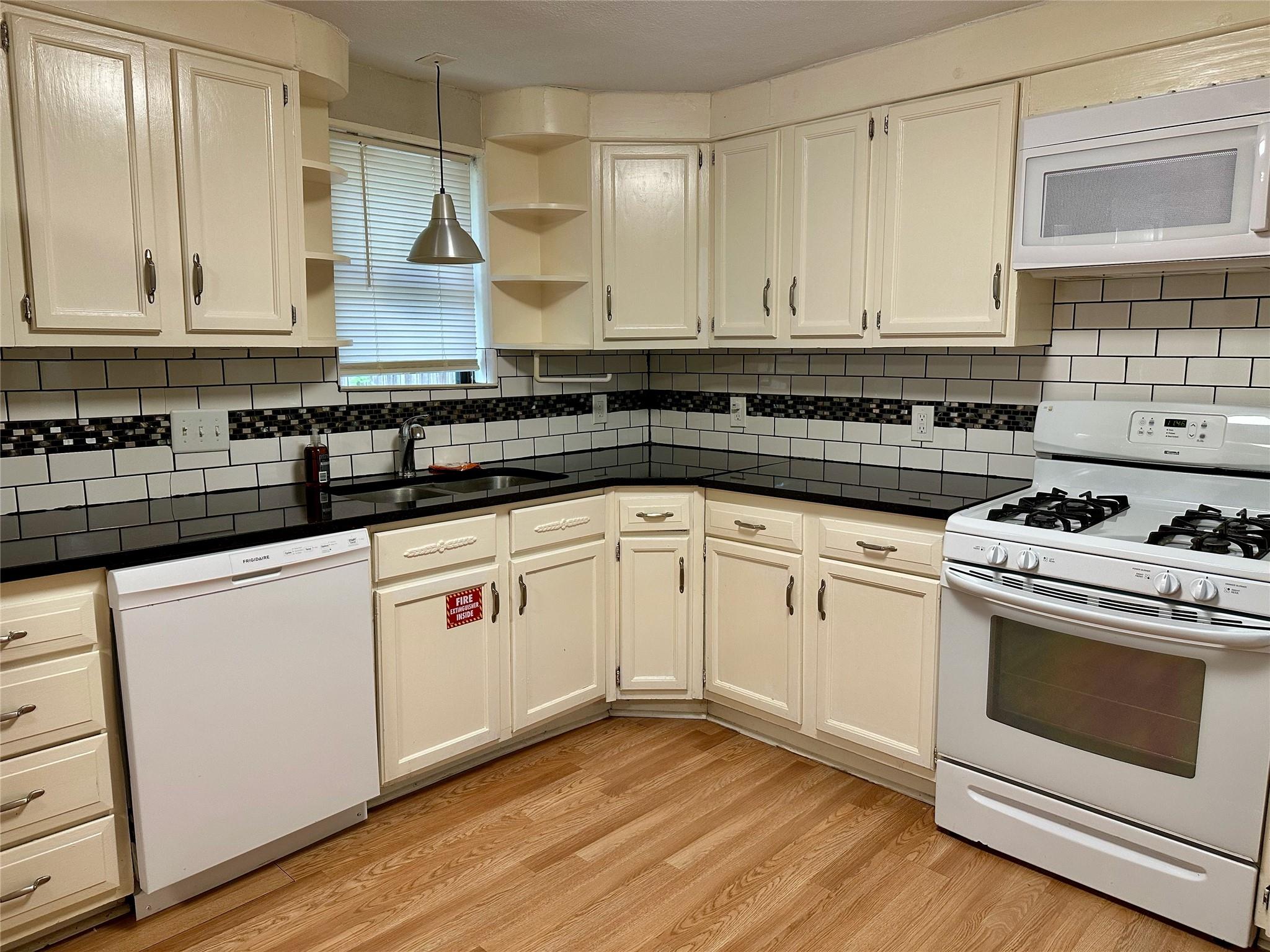 1404 Forest St, Georgetown, TX 78626