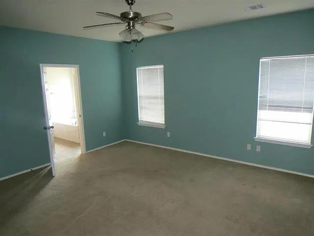 566 Quarter Ave, Buda, TX 78610