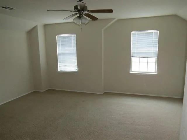 566 Quarter Ave, Buda, TX 78610