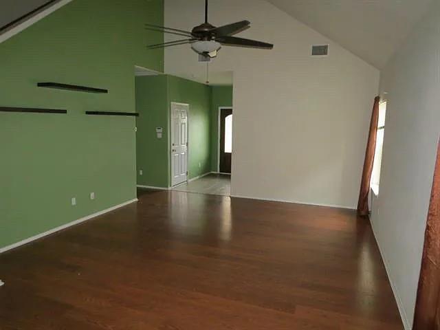 566 Quarter Ave, Buda, TX 78610