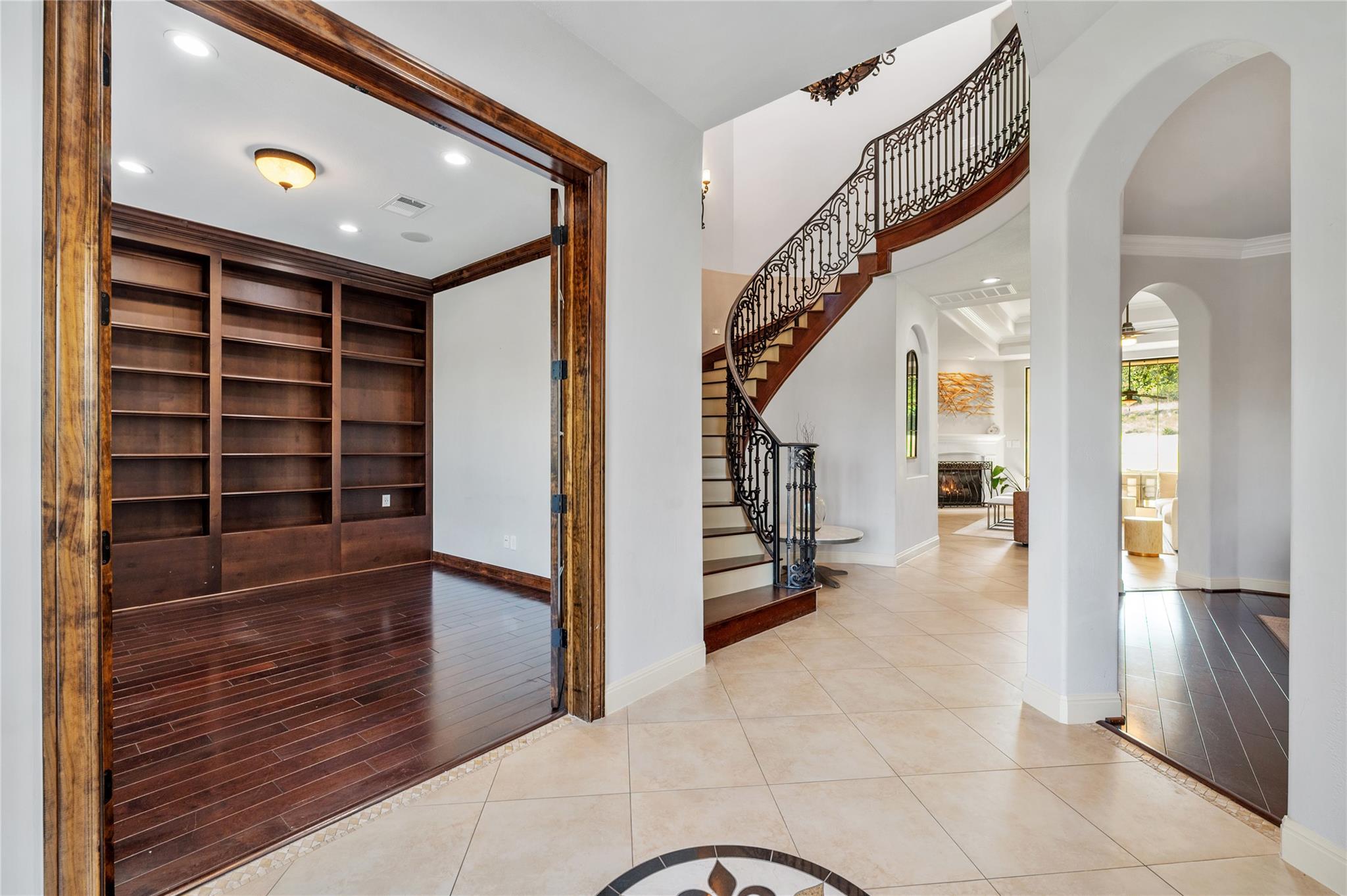 107 Bella Strada Cv, Lakeway, TX 78734