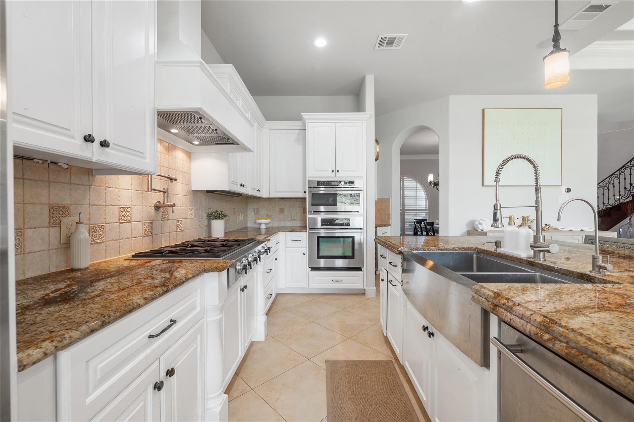 107 Bella Strada Cv, Lakeway, TX 78734