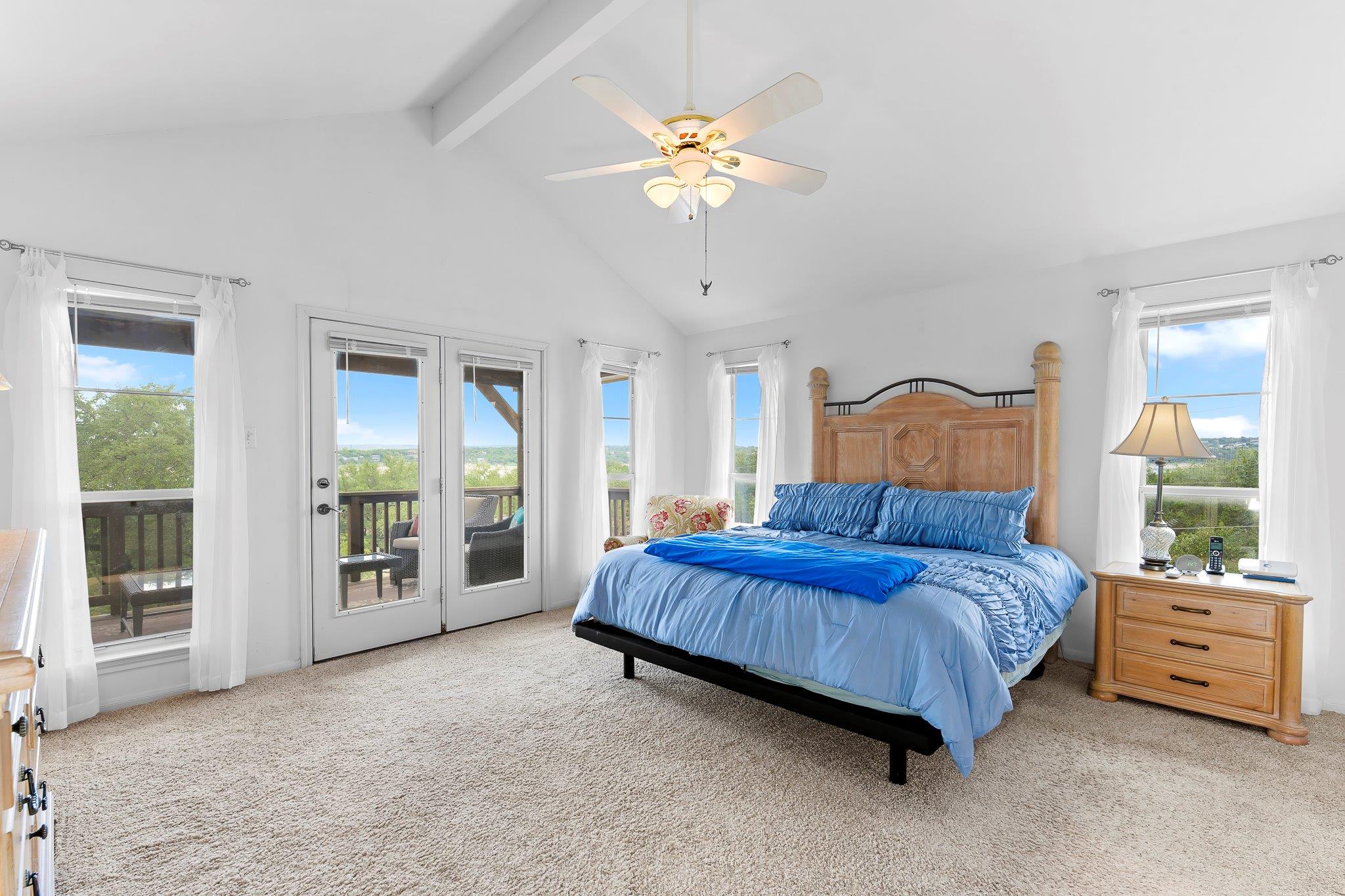 17004 Sleepy Hollow Dr, Lago Vista, TX 78645