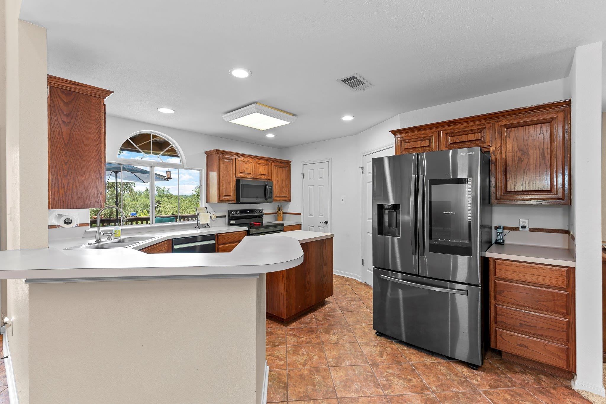 17004 Sleepy Hollow Dr, Lago Vista, TX 78645